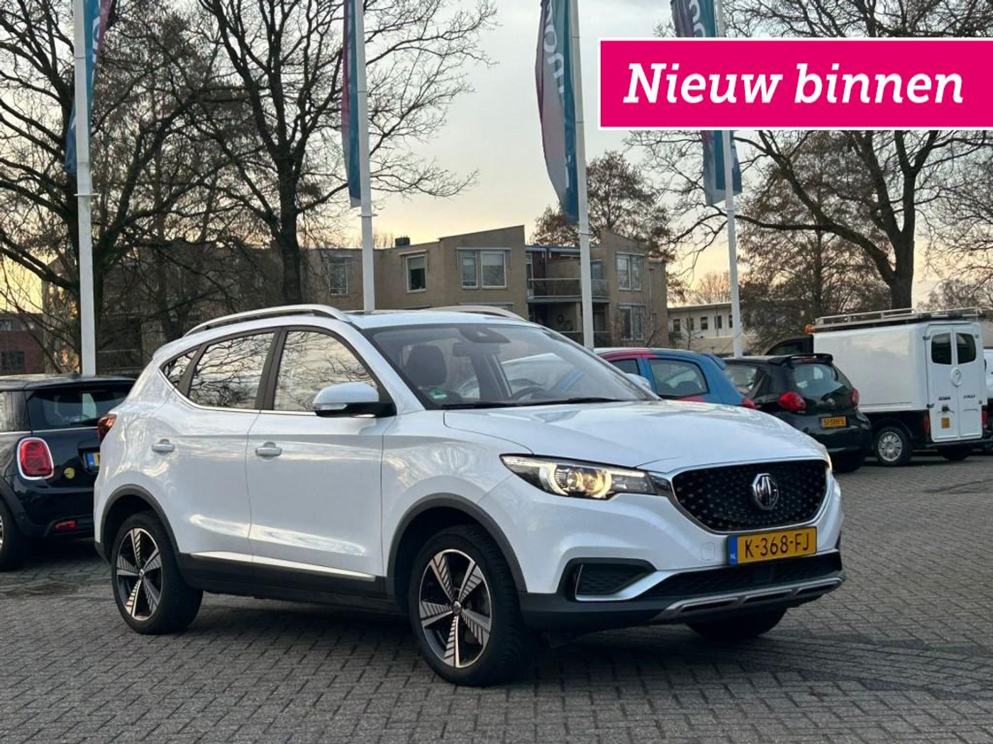 MG MG ZS Ev Luxury 45 kWh - Carplay, Panorama, Leer, Navi, Cruise, Camera 2020 - voorkant