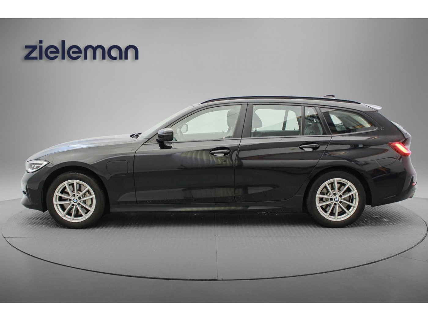 Foto van BMW 330e