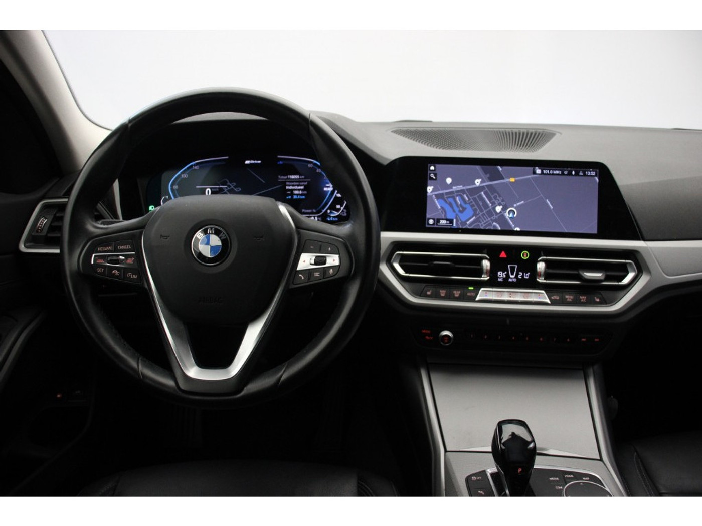 Foto van BMW 330e