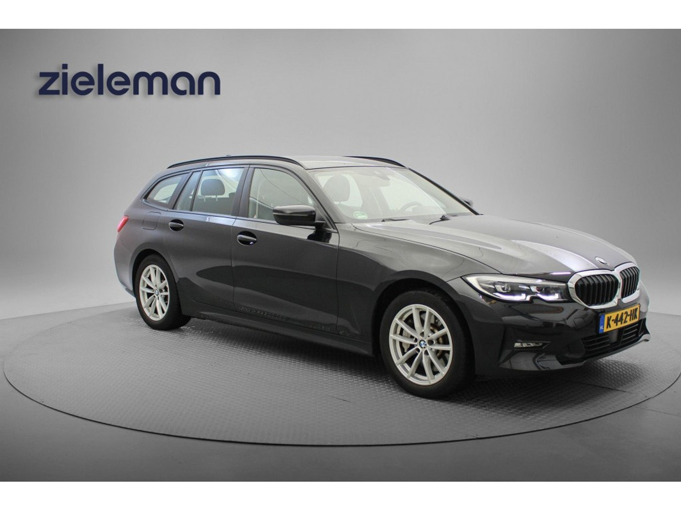 BMW 330e Touring 330e eDrive Edition - Digitaal Cockpit, Carplay, Navi, C 2021 - voorkant