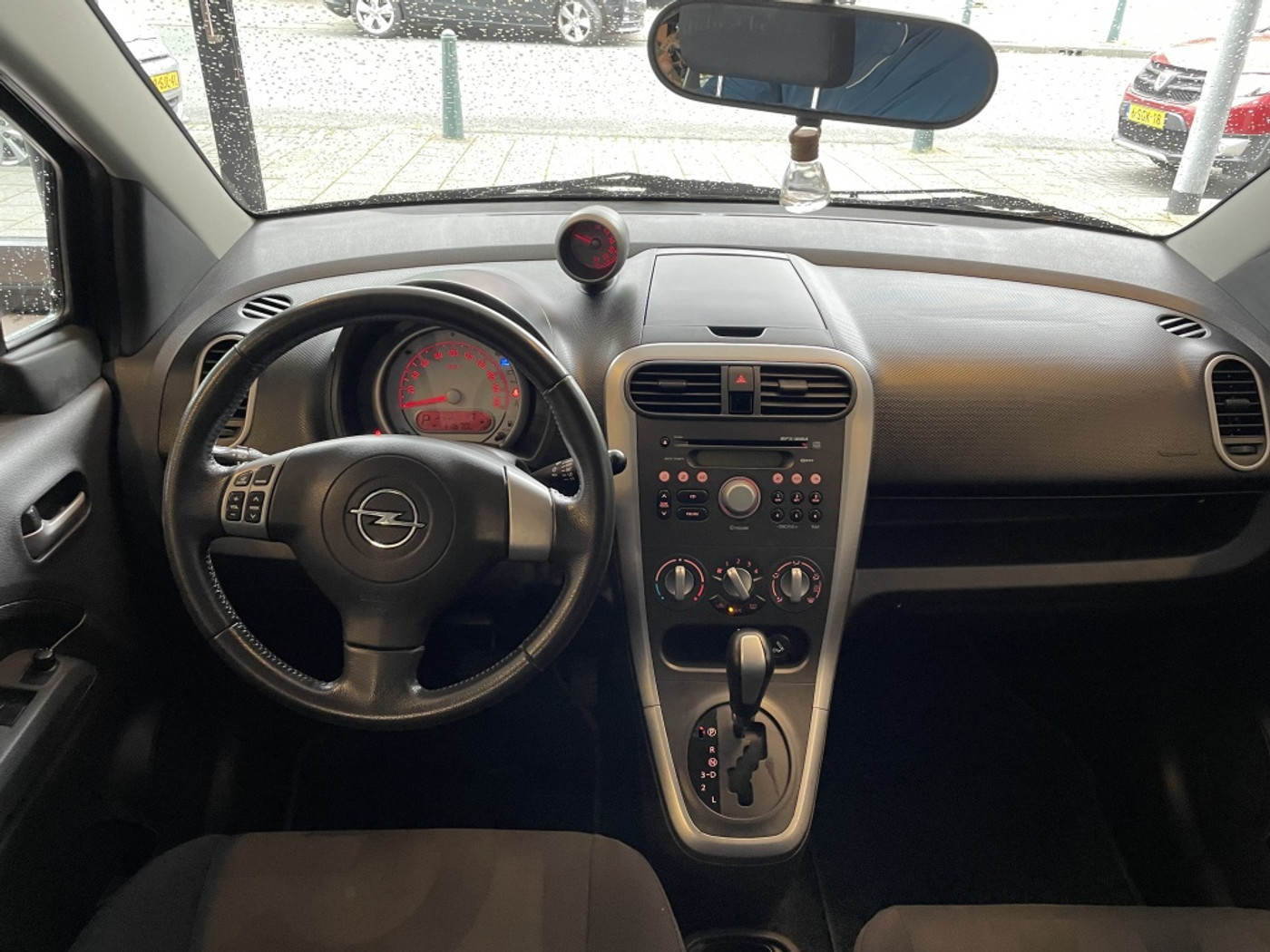 Foto van Opel Agila