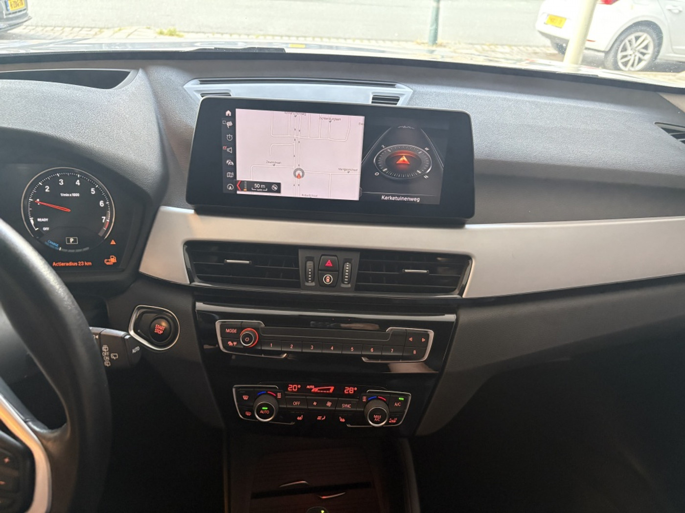 Foto van BMW X1