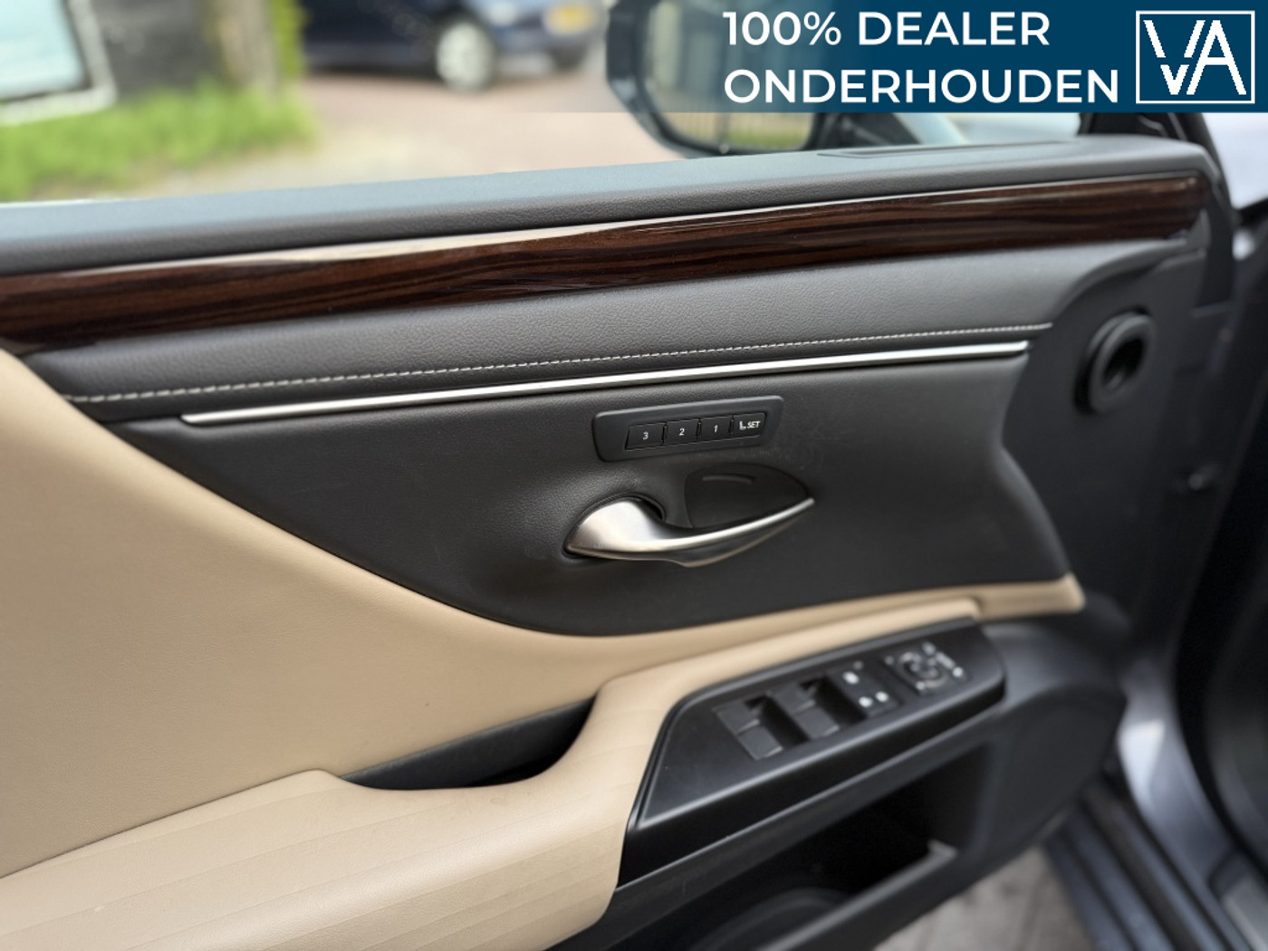 Foto van Lexus Lexus Es300h