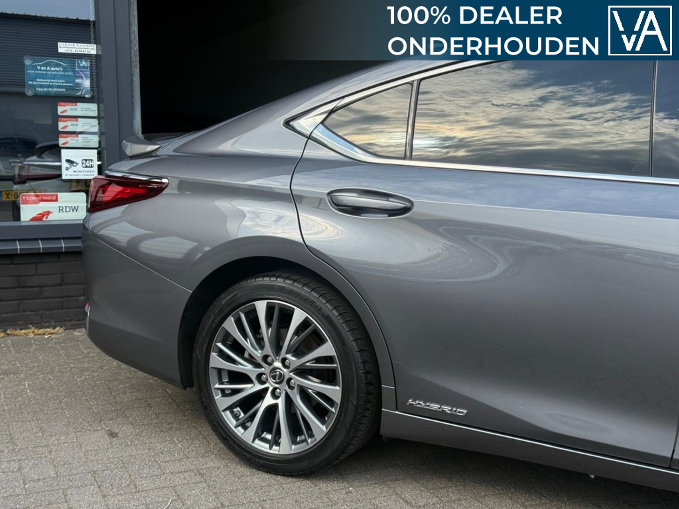 Foto van Lexus Lexus Es300h