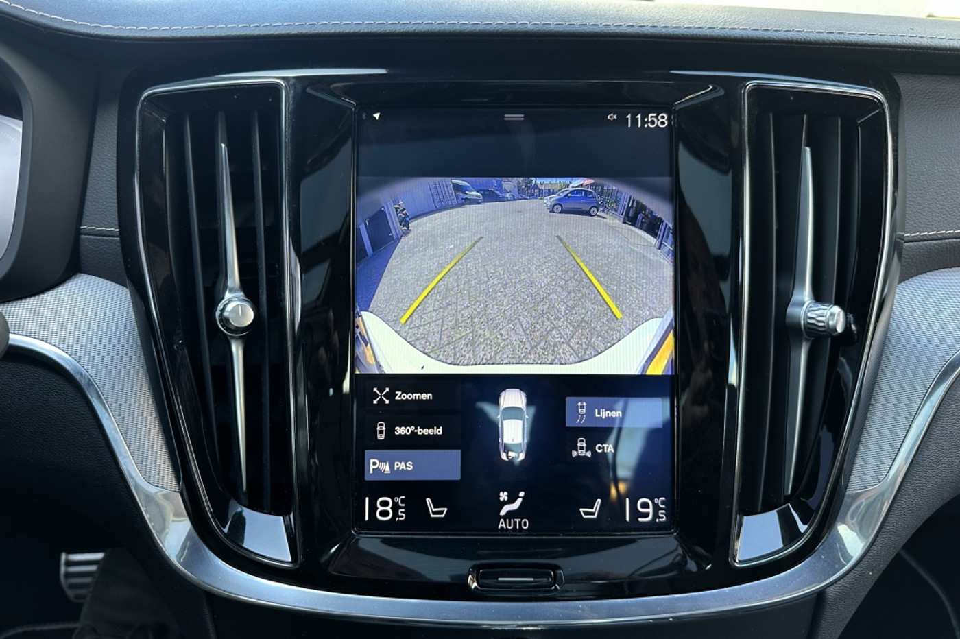 Foto van Volvo S60 T8 Twin Engine