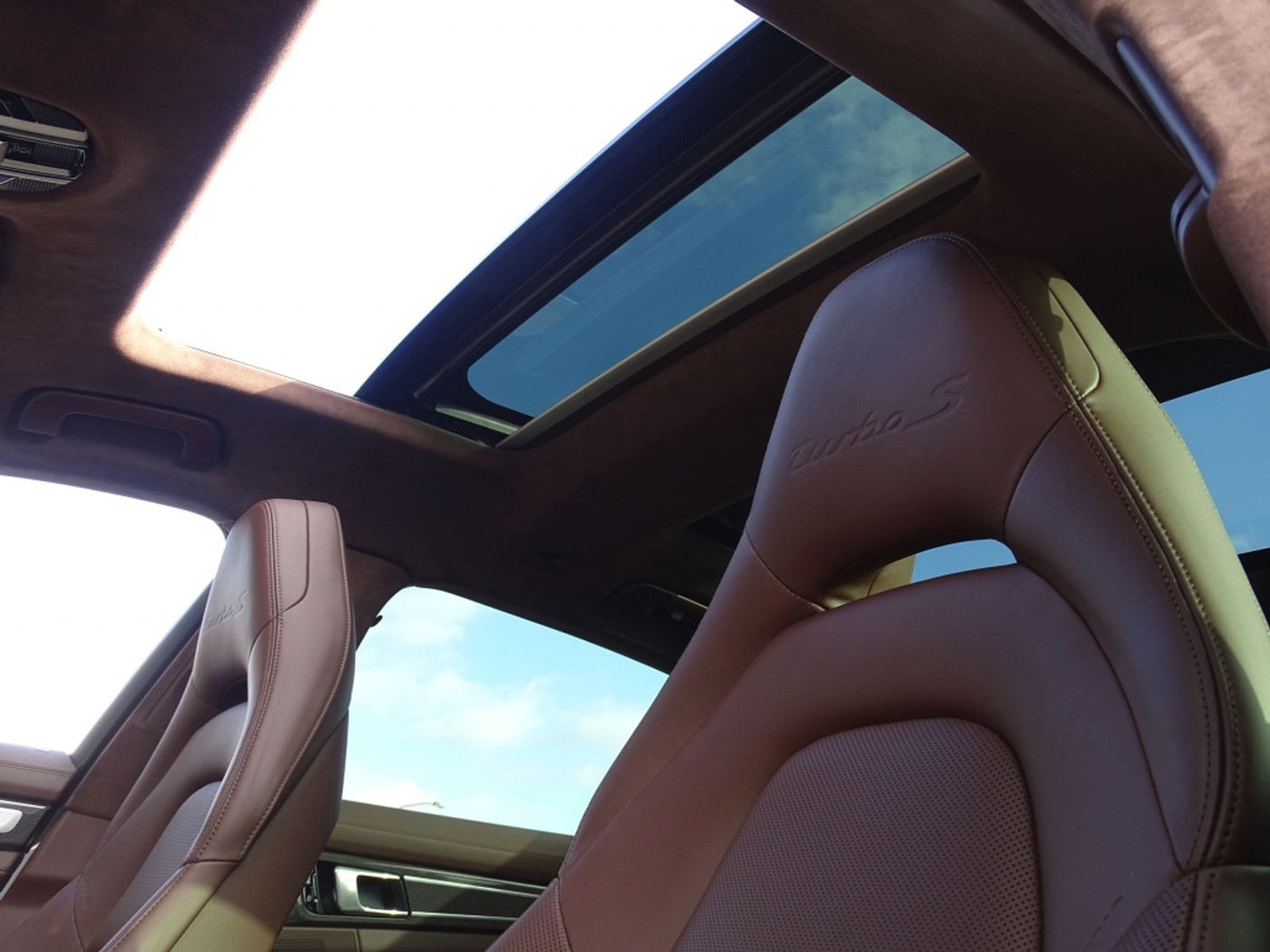 Foto van Porsche Panamera Sport Turismo