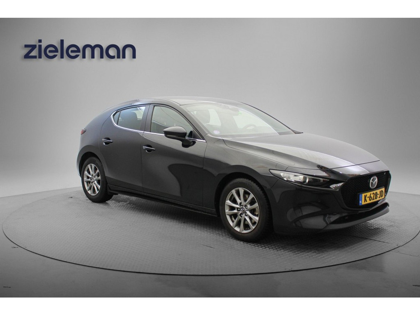 Mazda 3 2.0 e-SkyActiv-X M Hybrid 180 Comfort met Bose 2021 - voorkant