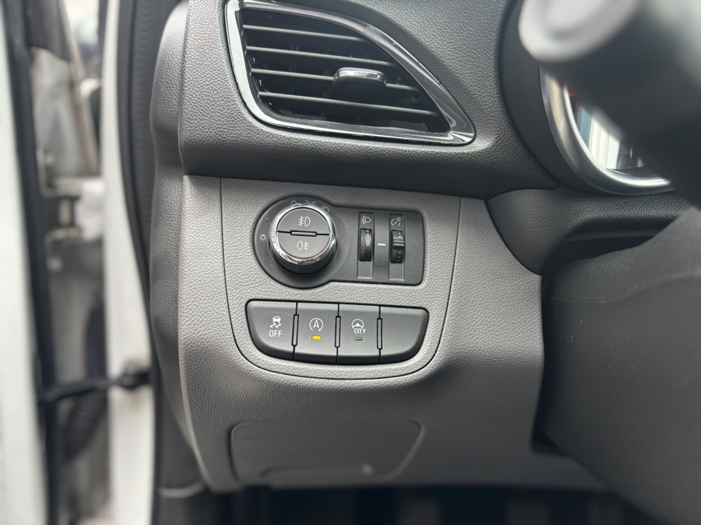 Foto van Opel Karl / Viva
