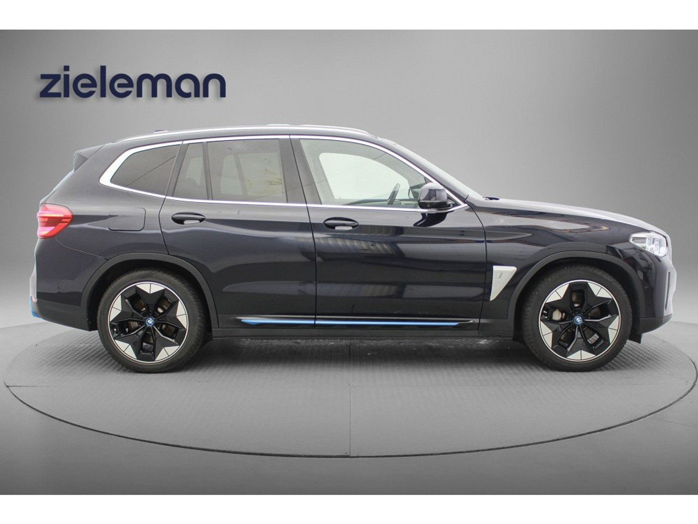Foto van BMW Ix3