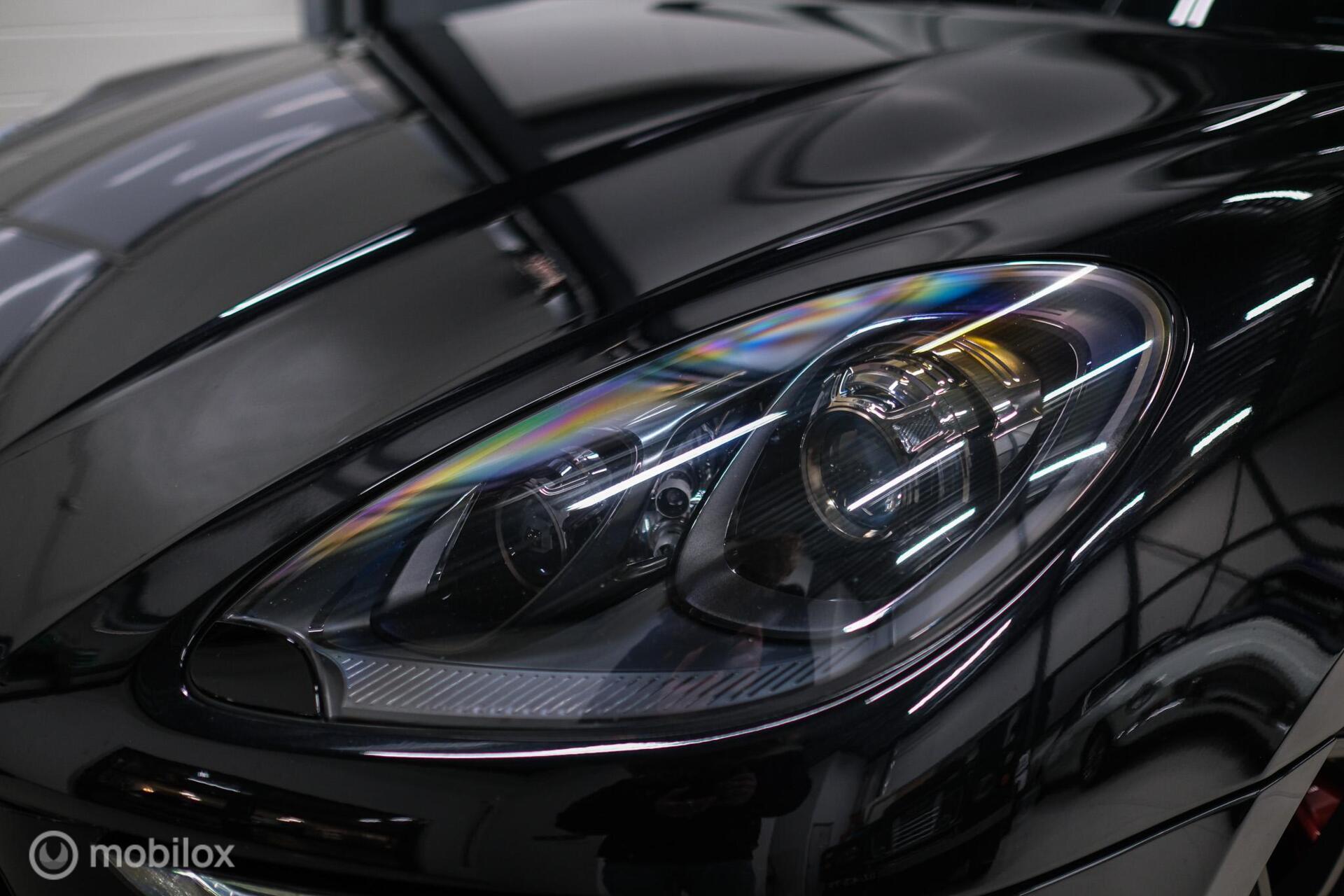 Foto van Porsche Macan Turbo