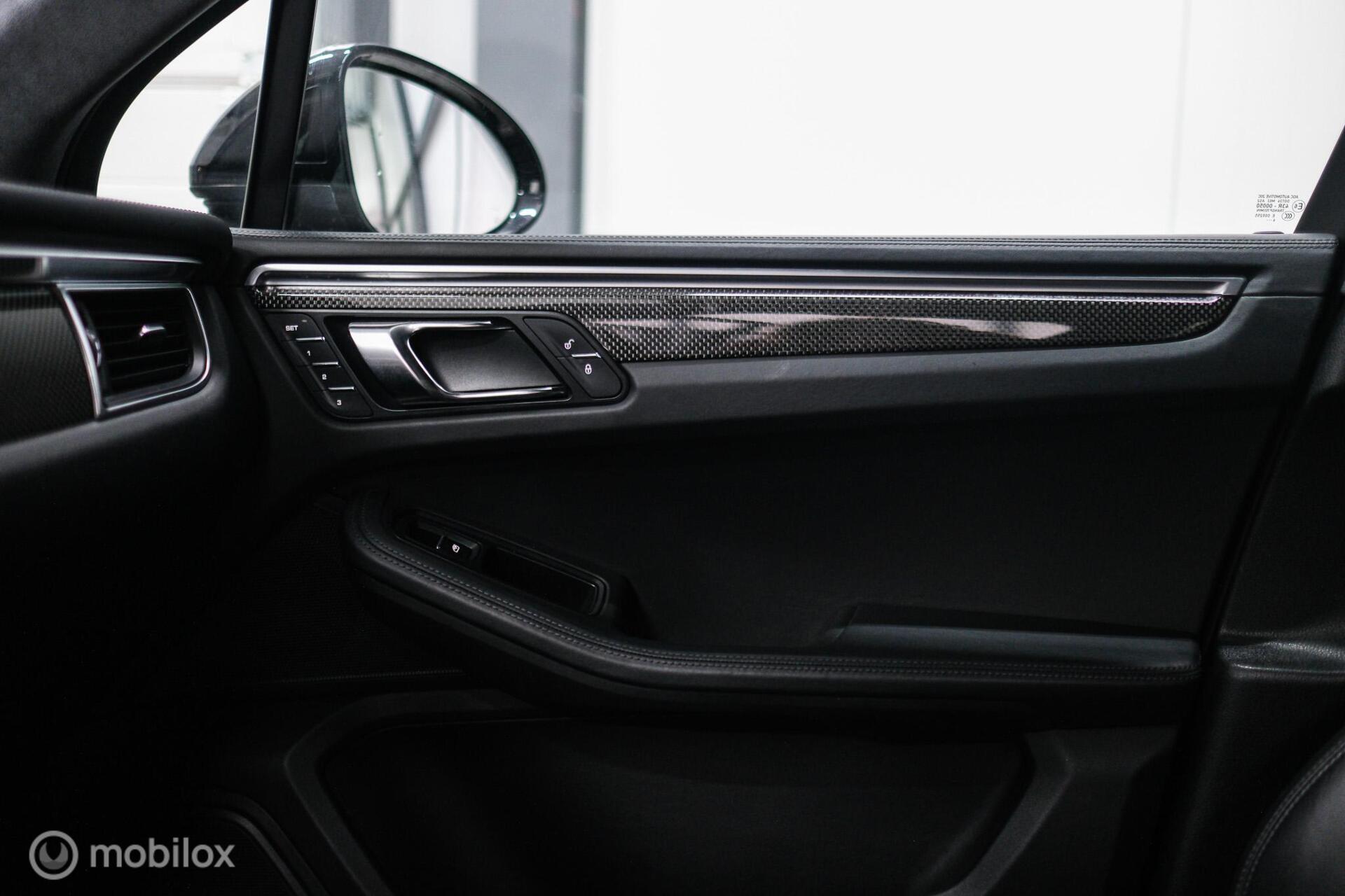 Foto van Porsche Macan Turbo