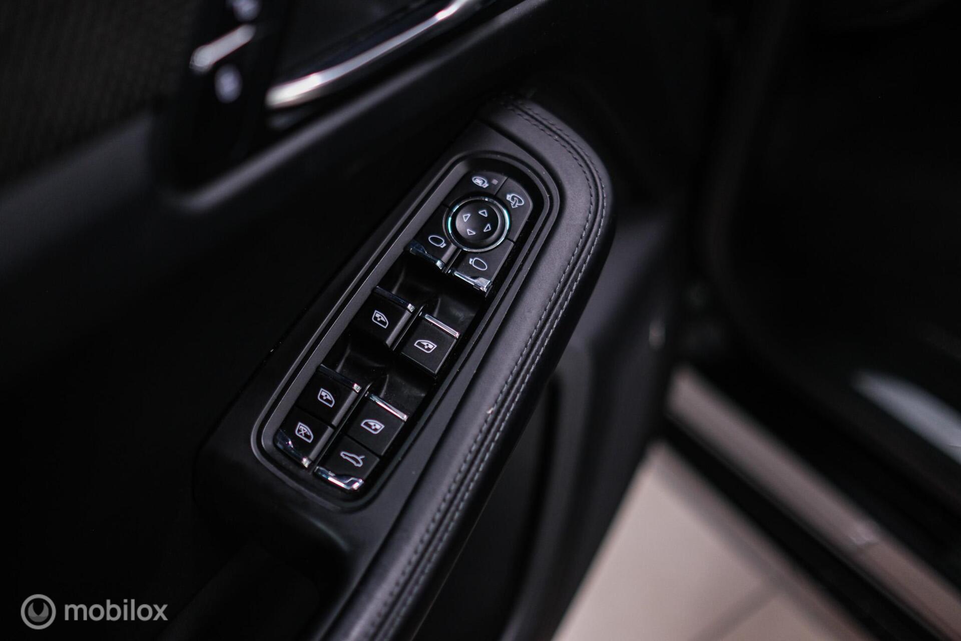 Foto van Porsche Macan Turbo