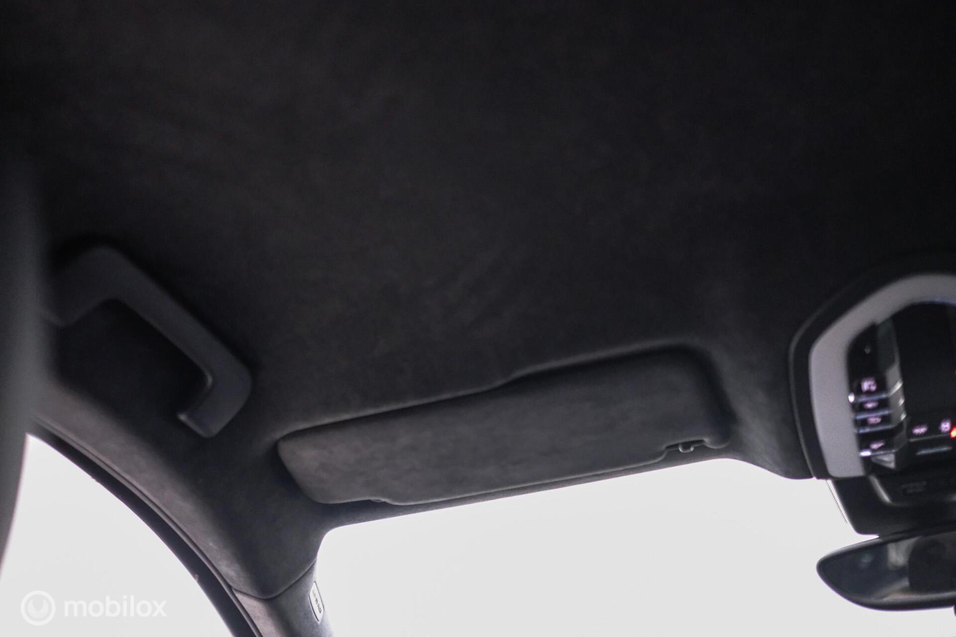 Foto van Porsche Macan Turbo