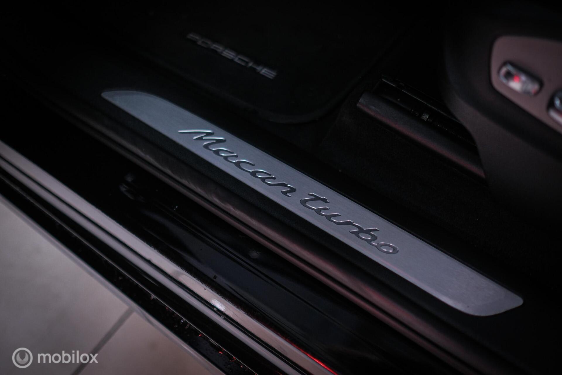 Foto van Porsche Macan Turbo