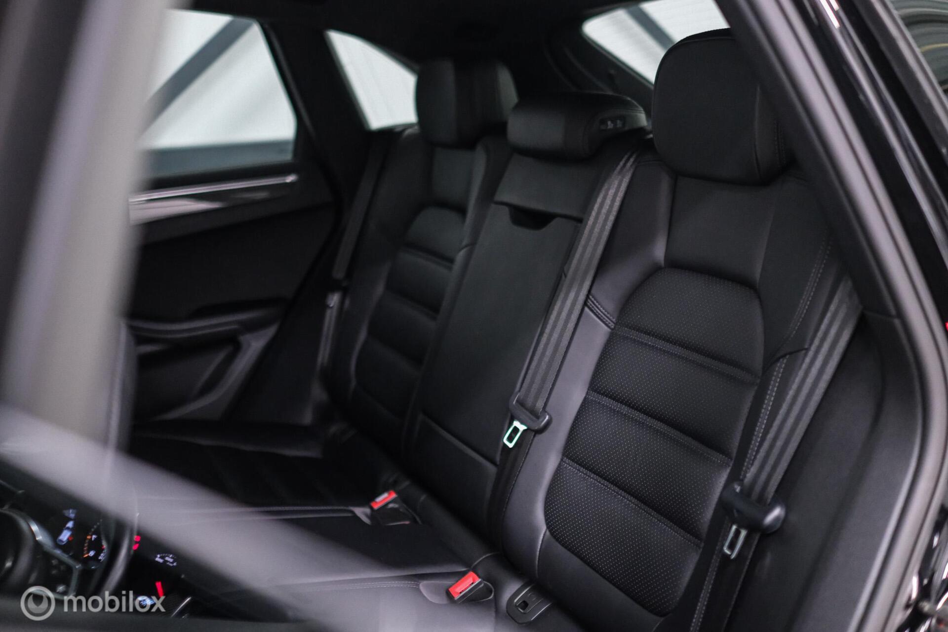 Foto van Porsche Macan Turbo