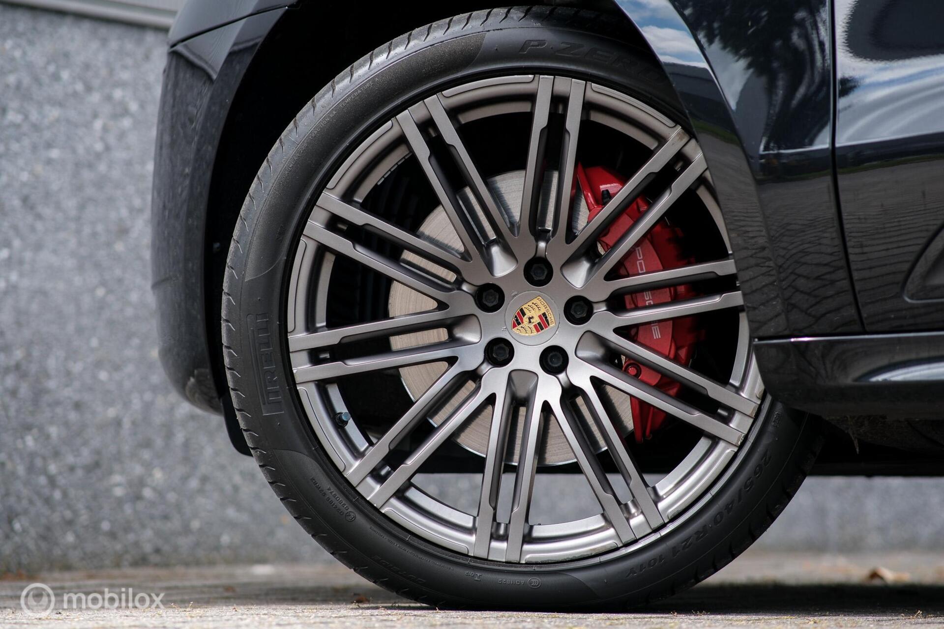 Foto van Porsche Macan Turbo