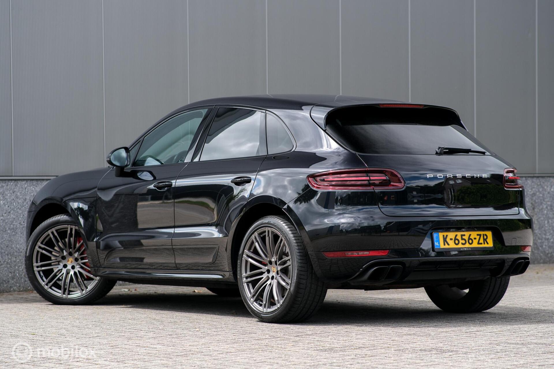 Foto van Porsche Macan Turbo