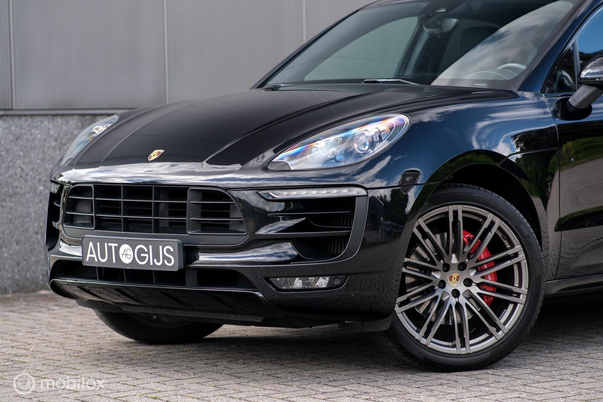 Foto van Porsche Macan Turbo