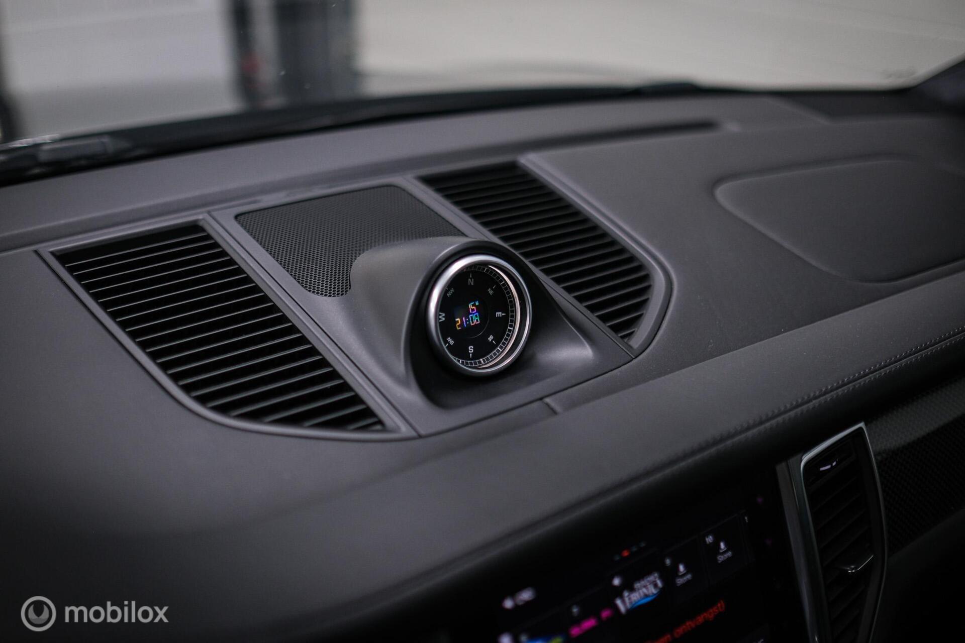 Foto van Porsche Macan Turbo