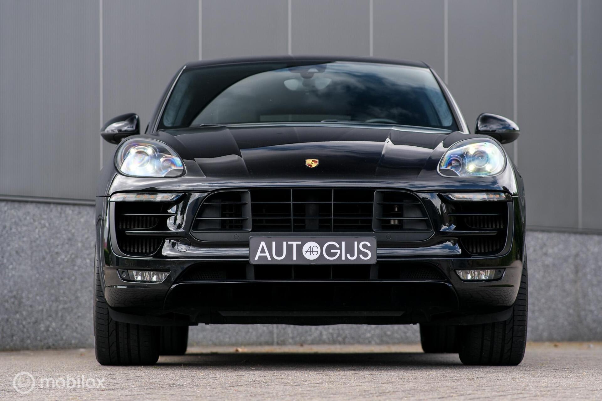 Foto van Porsche Macan Turbo