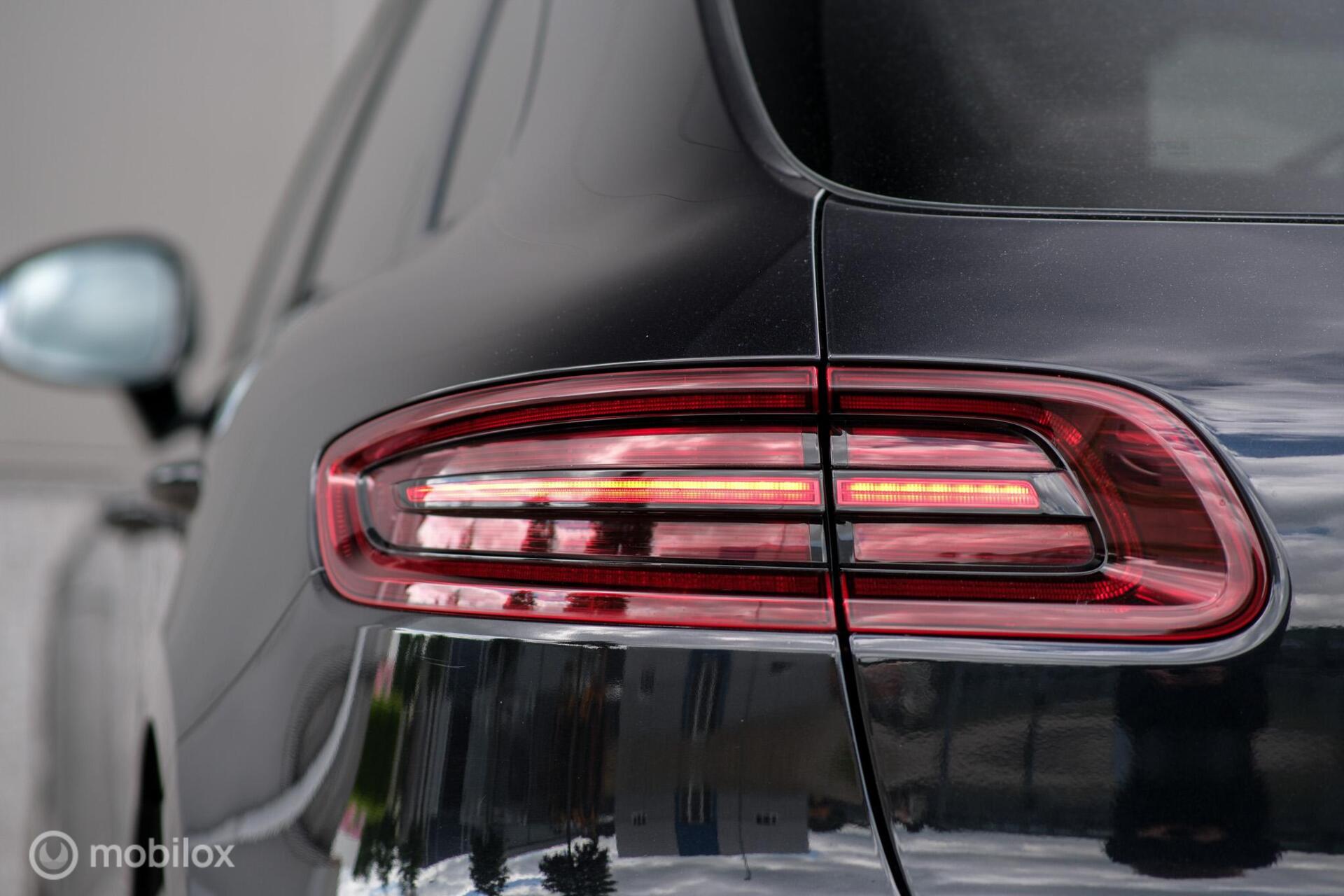 Foto van Porsche Macan Turbo