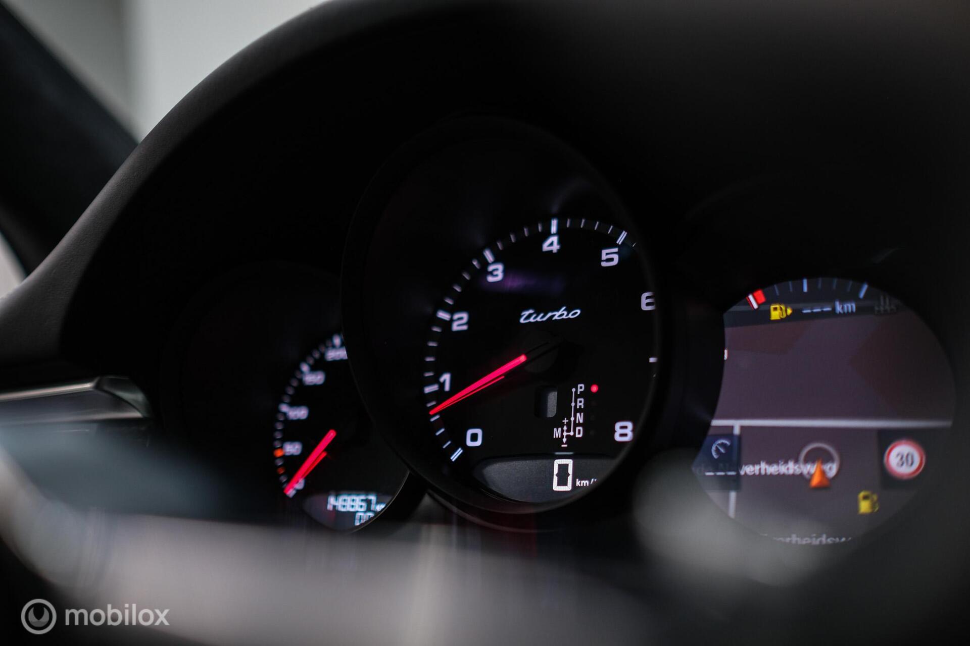 Foto van Porsche Macan Turbo