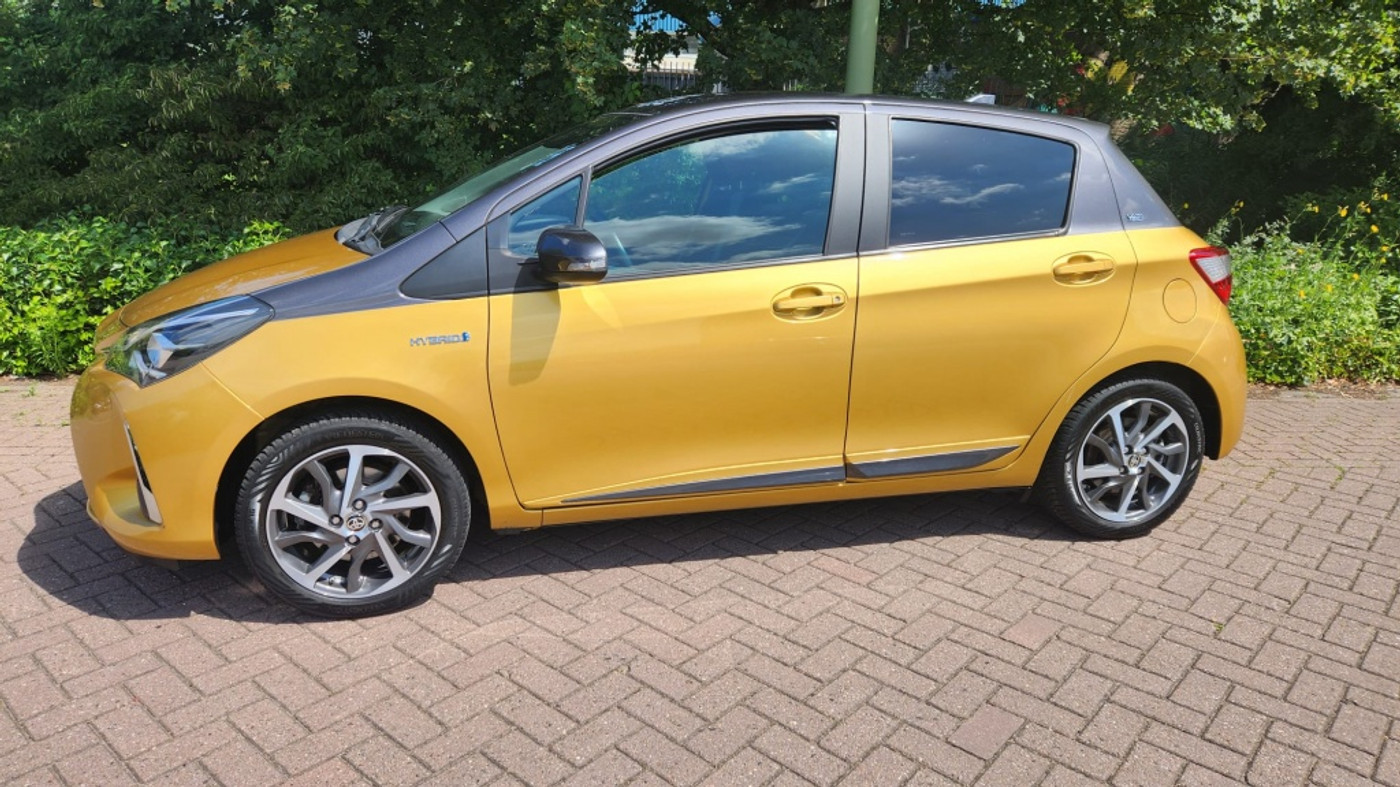 Foto van Toyota Toyota Yaris Hybrid