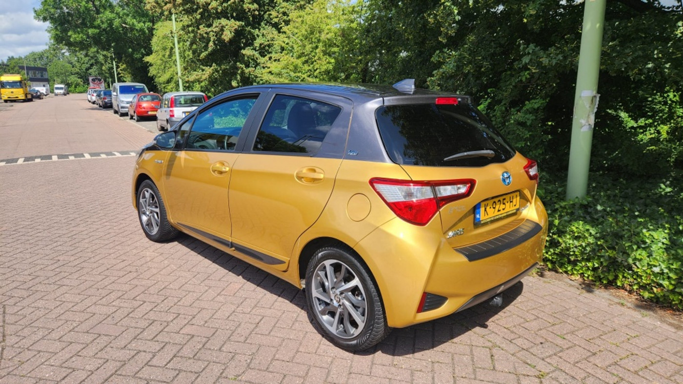 Foto van Toyota Toyota Yaris Hybrid