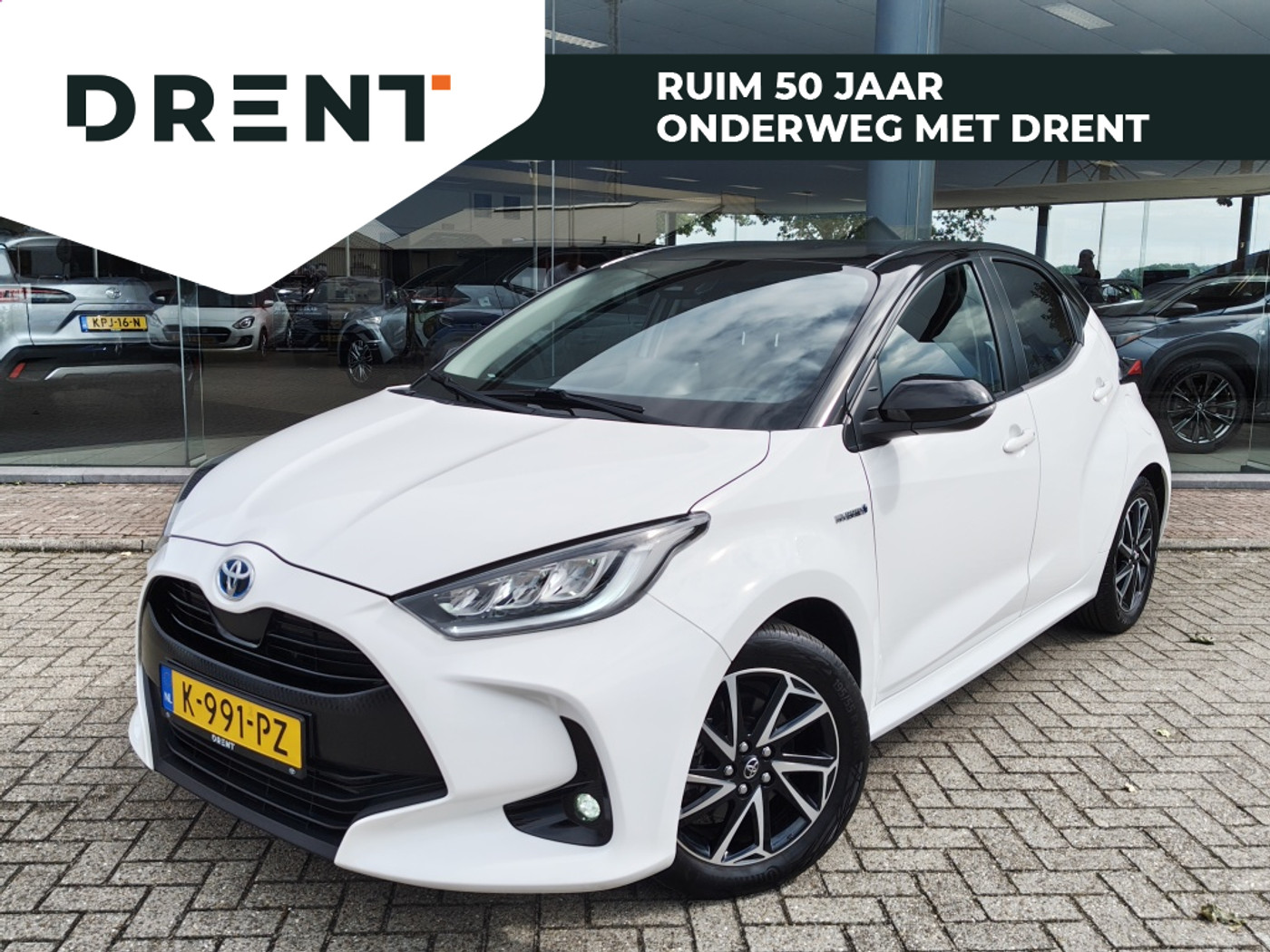 Toyota Toyota Yaris 1.5 Hybrid Dynamic Bi-Tone | Trekhaak Afneembaar | Navi | Keyles 2021 - voorkant