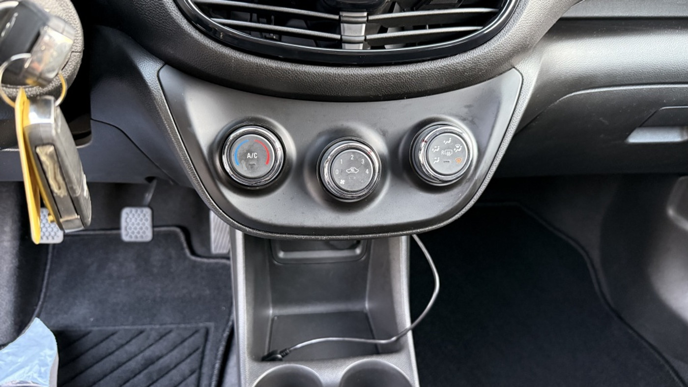 Foto van Opel Karl / Viva