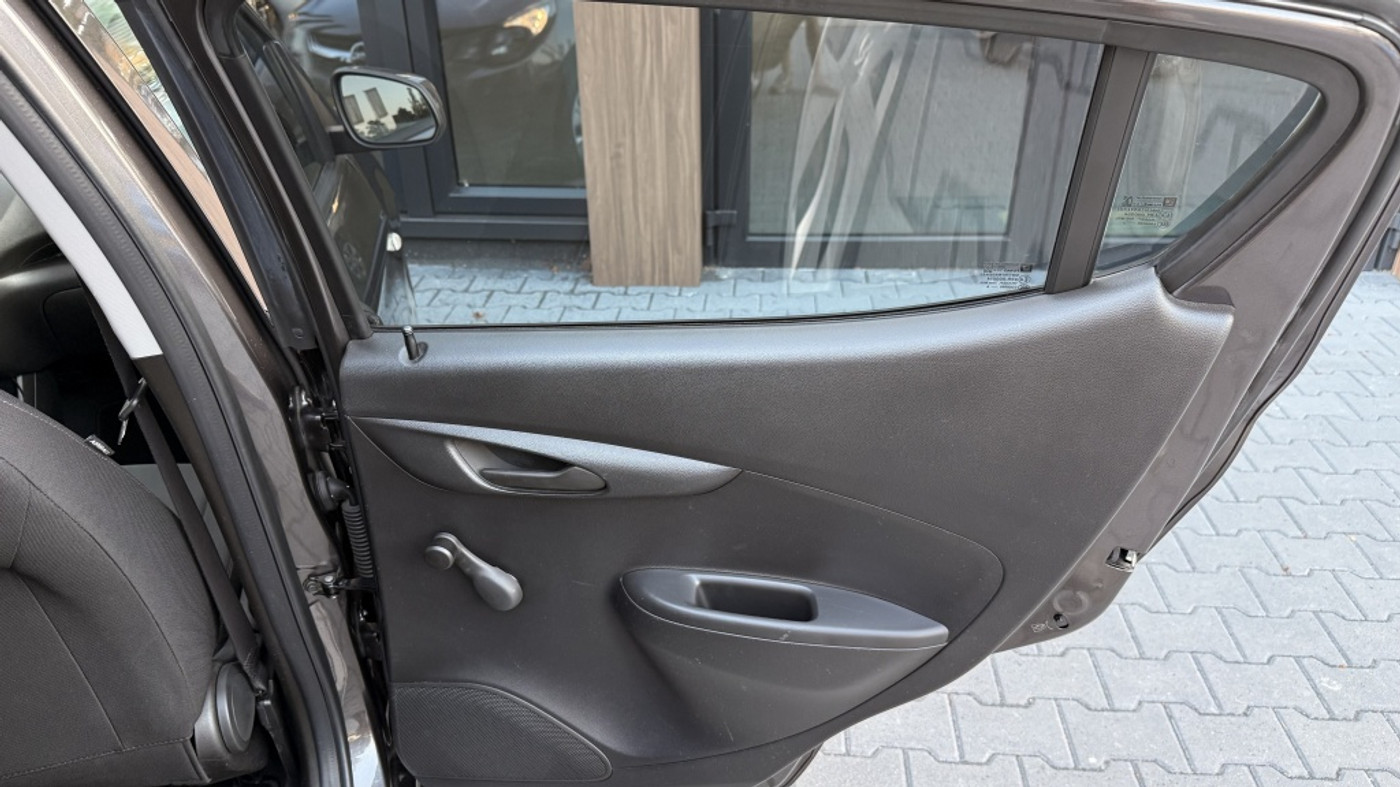 Foto van Opel Karl / Viva