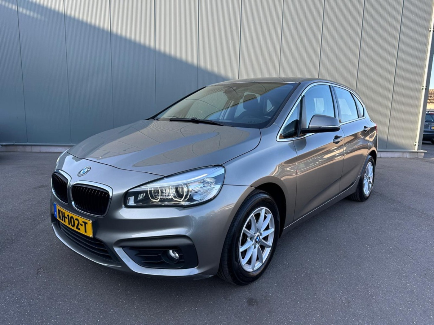 BMW 216d Active Tourer 216d Cent. Exec. 2016 - voorkant