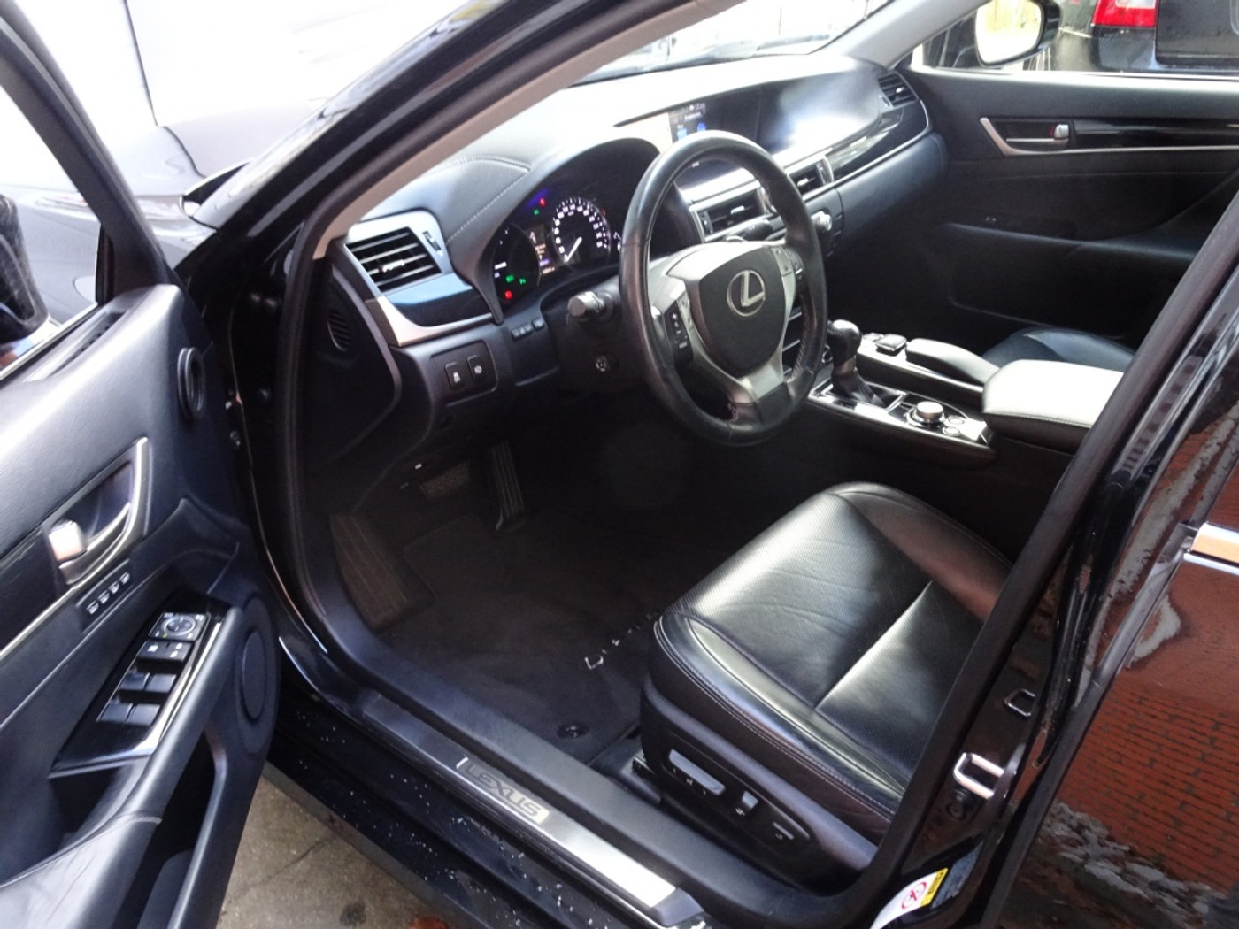Foto van Lexus Lexus Gs300h