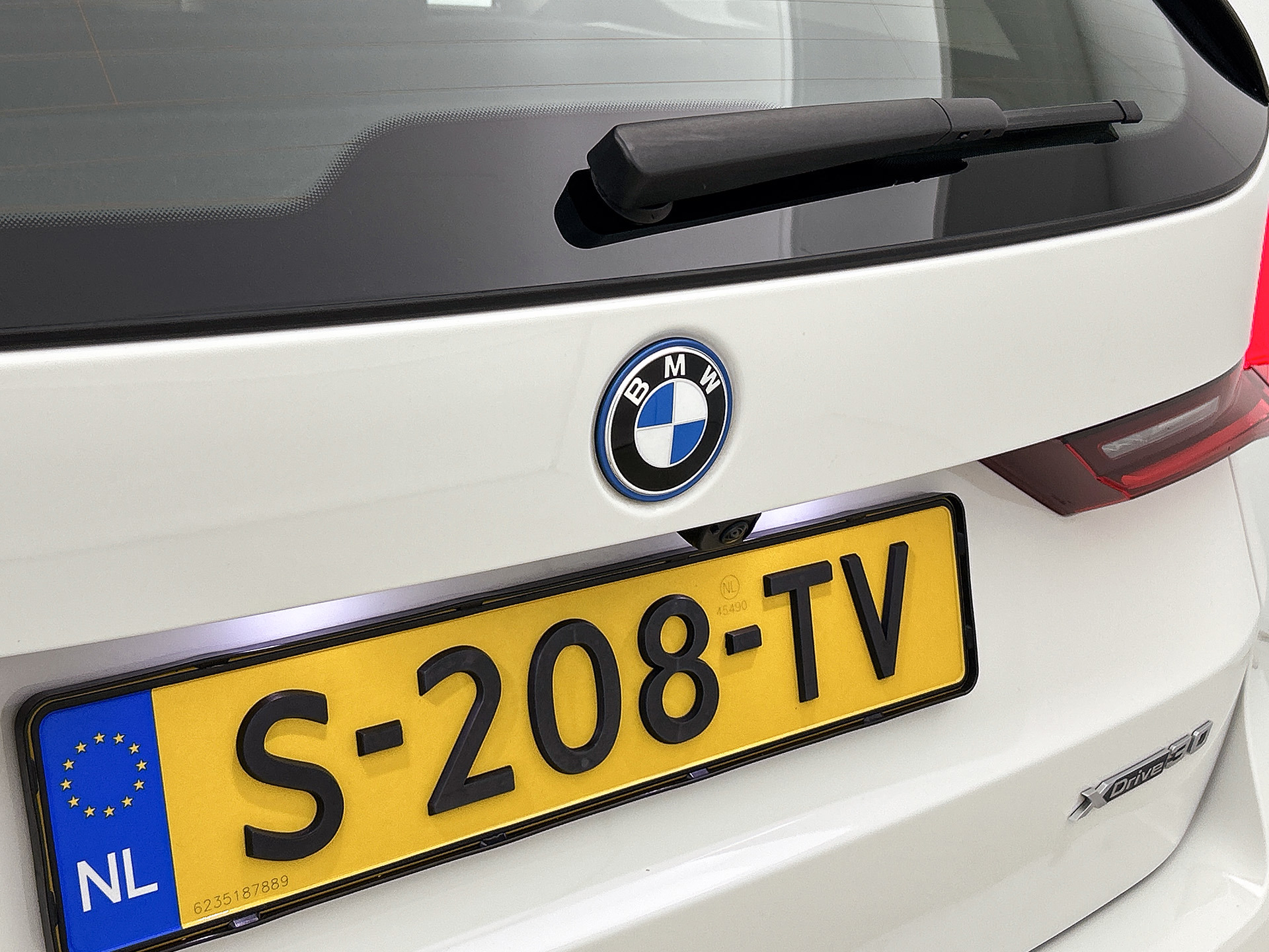 Foto van BMW Ix1