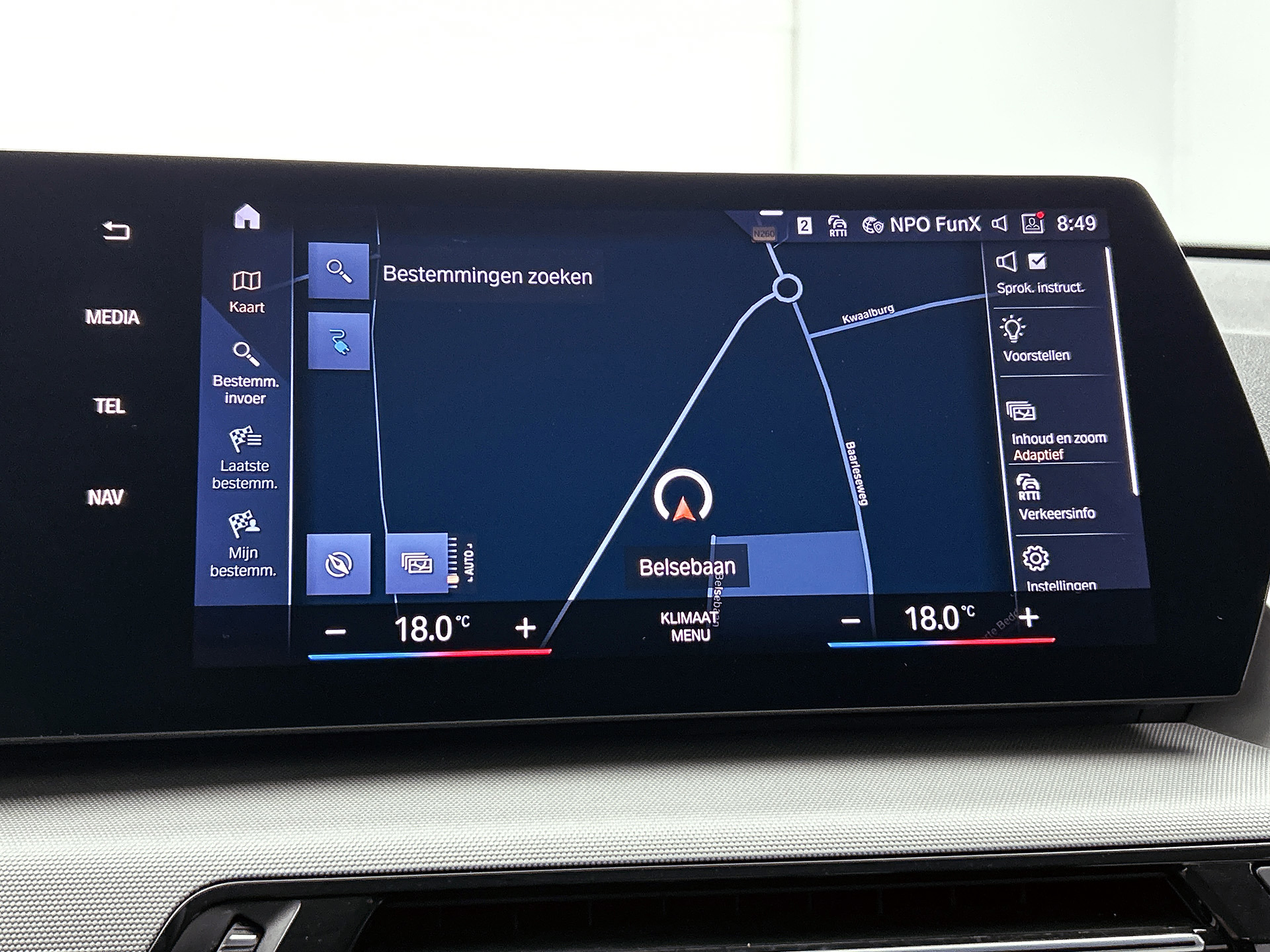 Foto van BMW Ix1