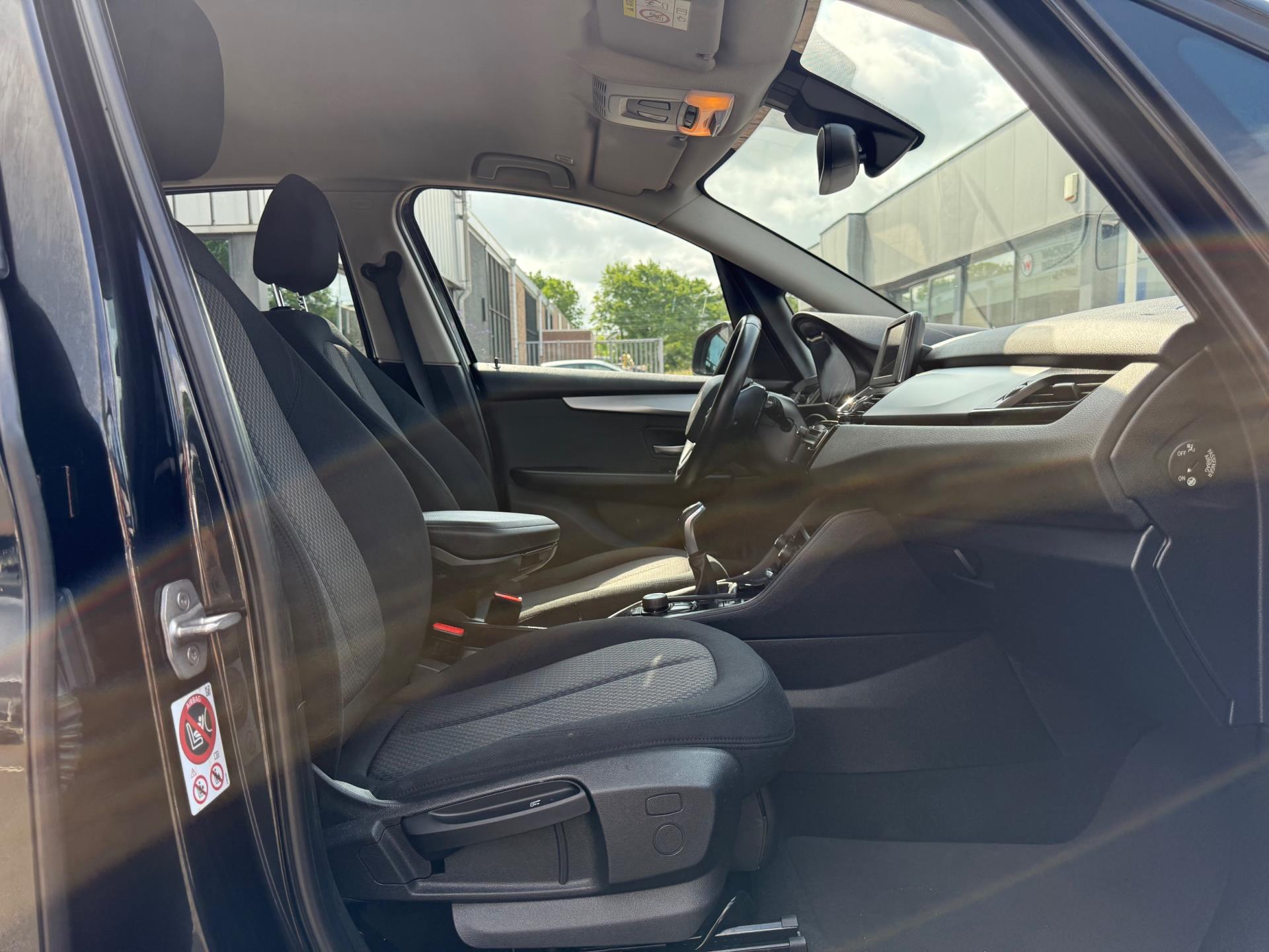 Foto van BMW 216i Active Tourer