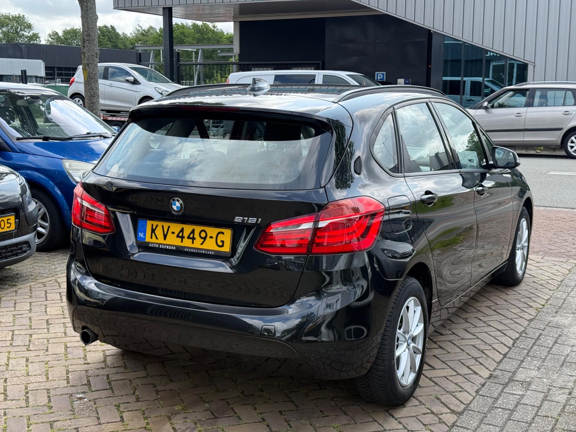 Foto van BMW 216i Active Tourer