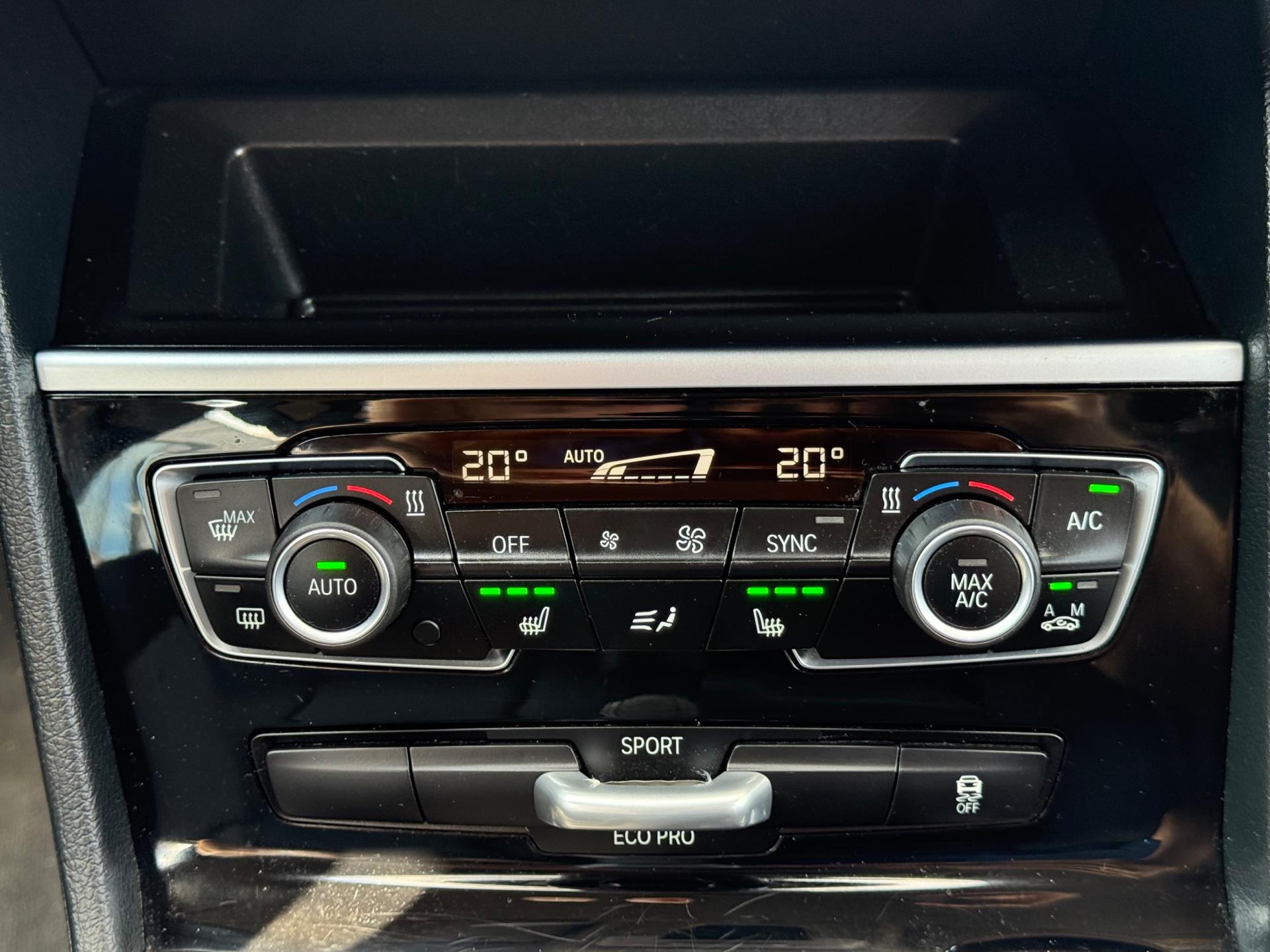 Foto van BMW 216i Active Tourer