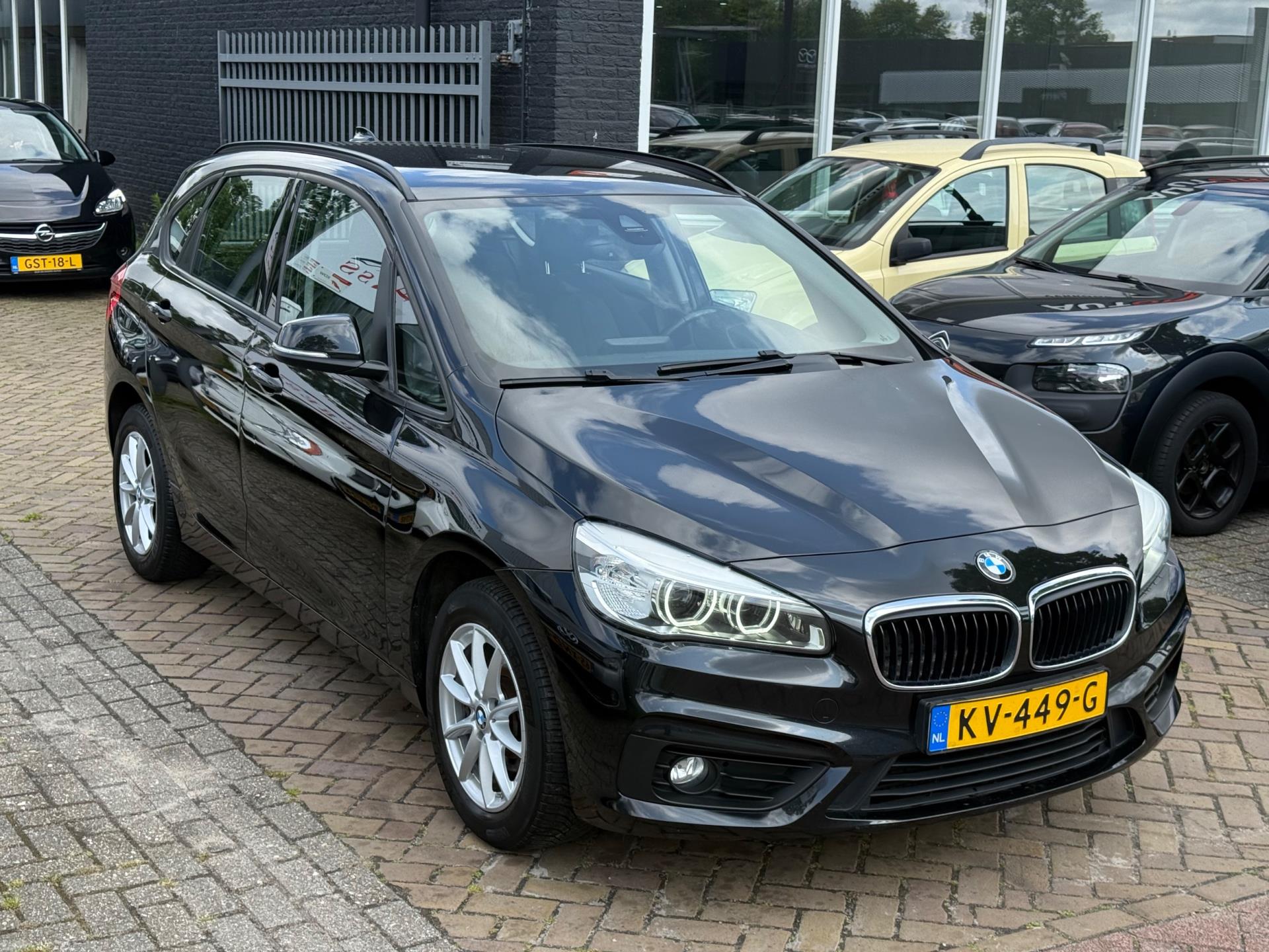 Foto van BMW 216i Active Tourer