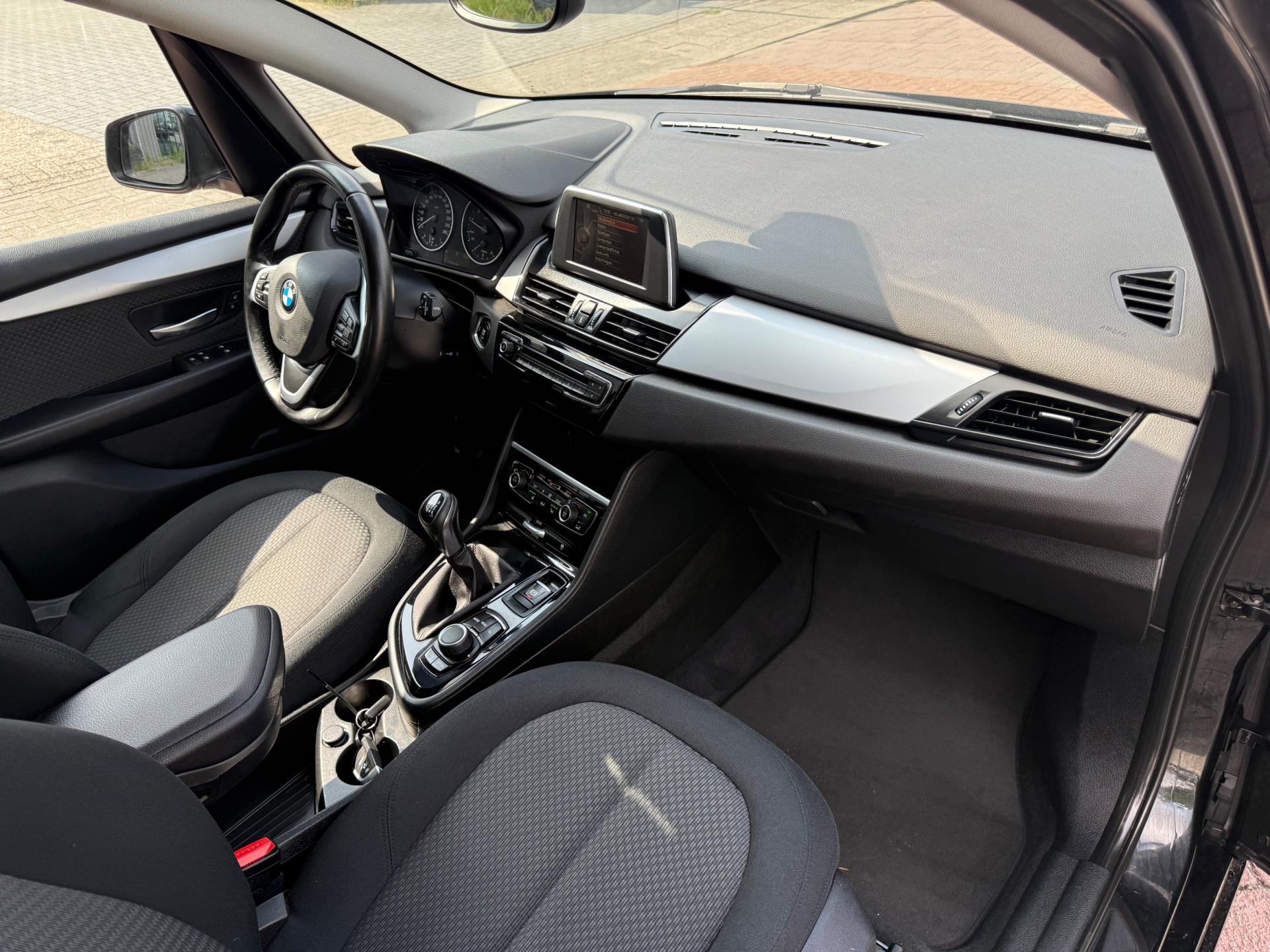 Foto van BMW 216i Active Tourer