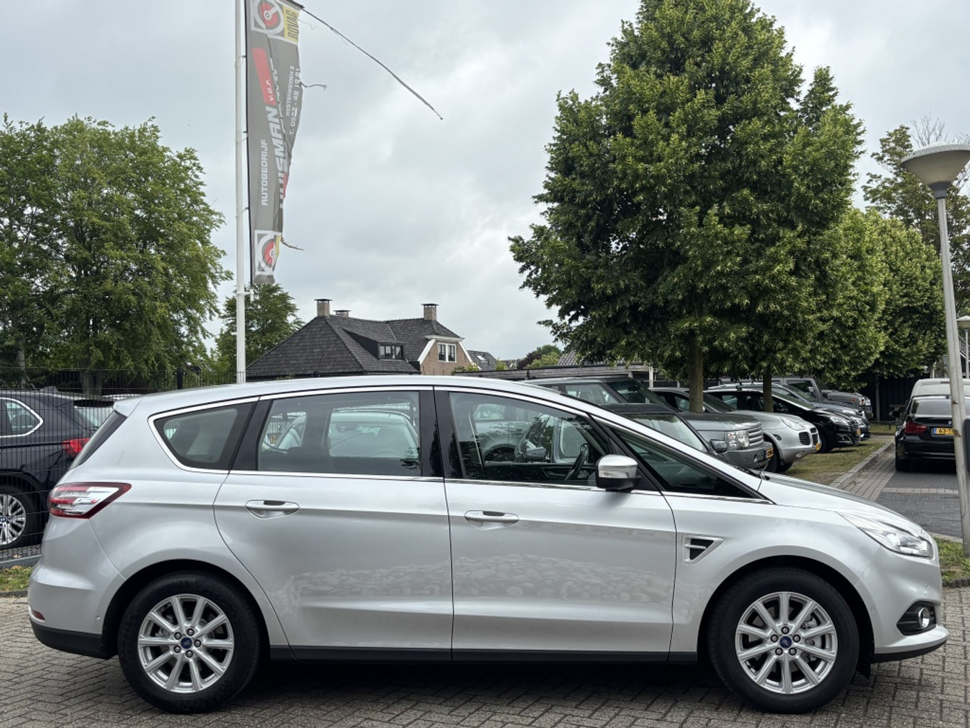Foto van Ford S-max