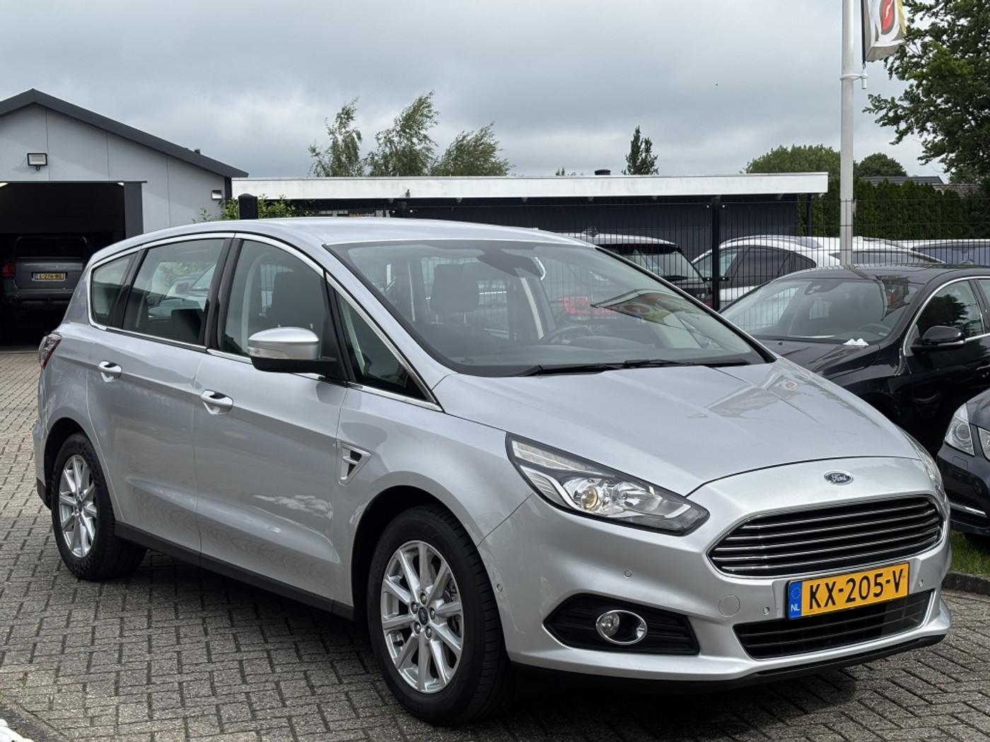 Foto van Ford S-max