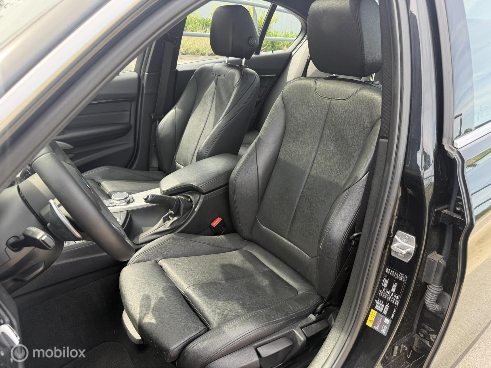 Foto van BMW 330e Iperformance