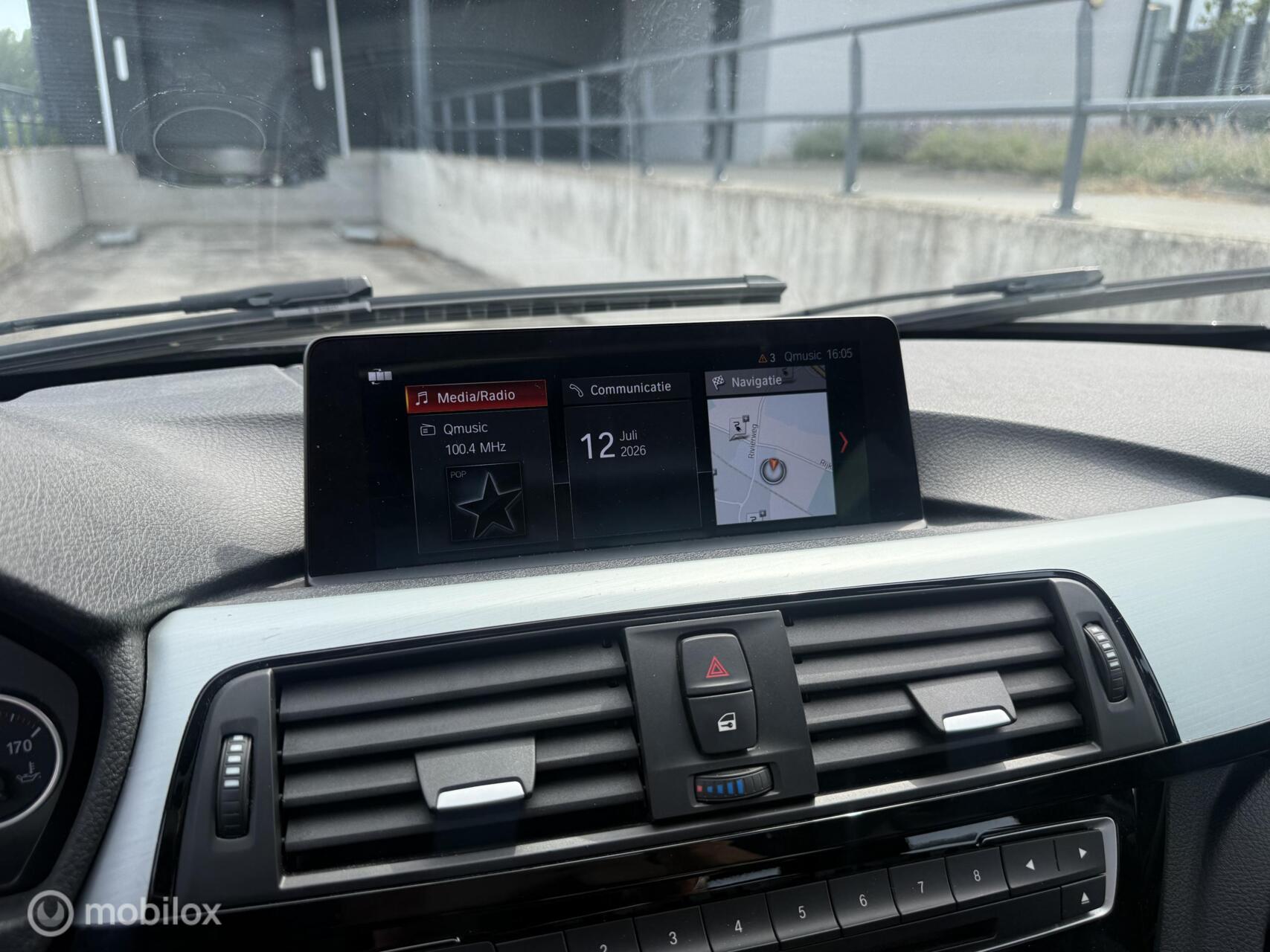 Foto van BMW 330e Iperformance