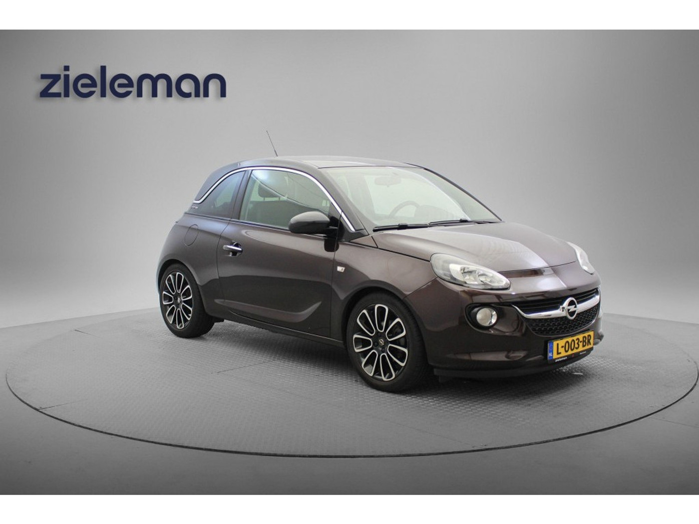 Opel Adam 1.2 Glam - Panorama, Clima, Half Leer 2014 - voorkant