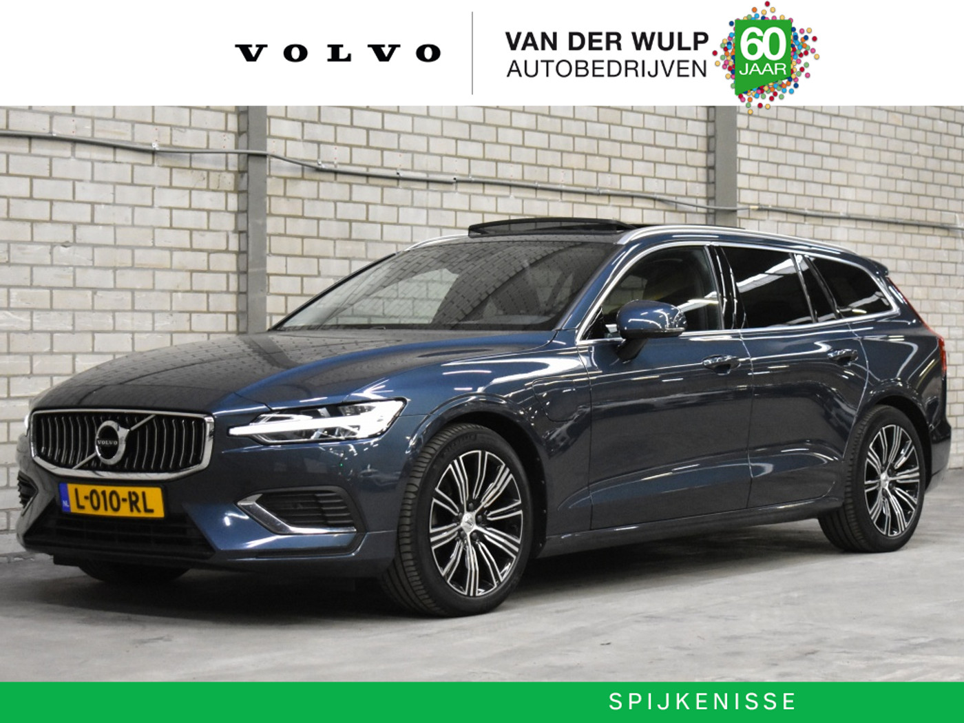 Volvo V60 T8 390PK AWD Inscription | Schuifdak | Harman Kardon | Trekhaak 2021 - voorkant