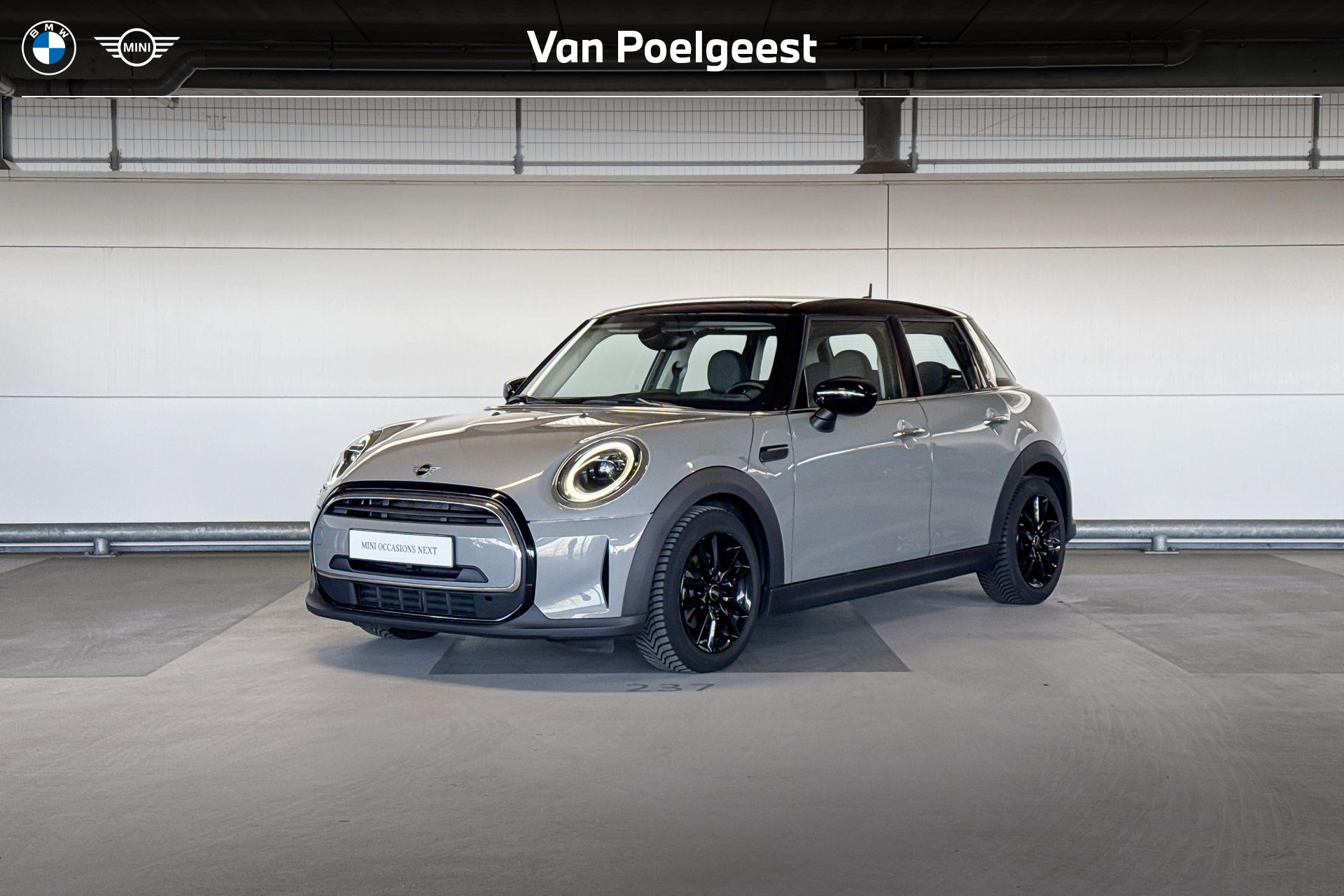 Mini Cooper Cooper Classic 2021 - voorkant