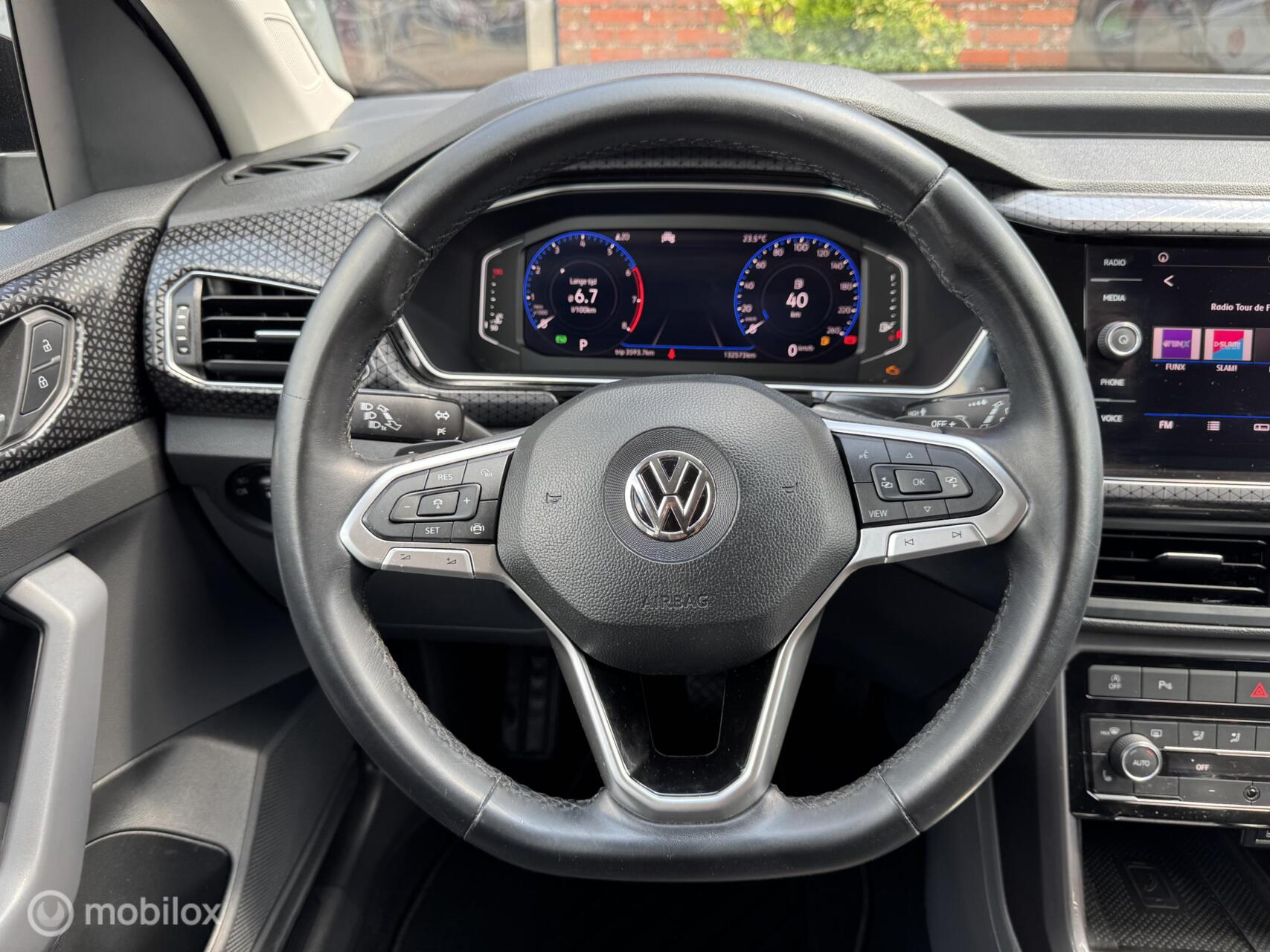 Foto van Volkswagen T-cross