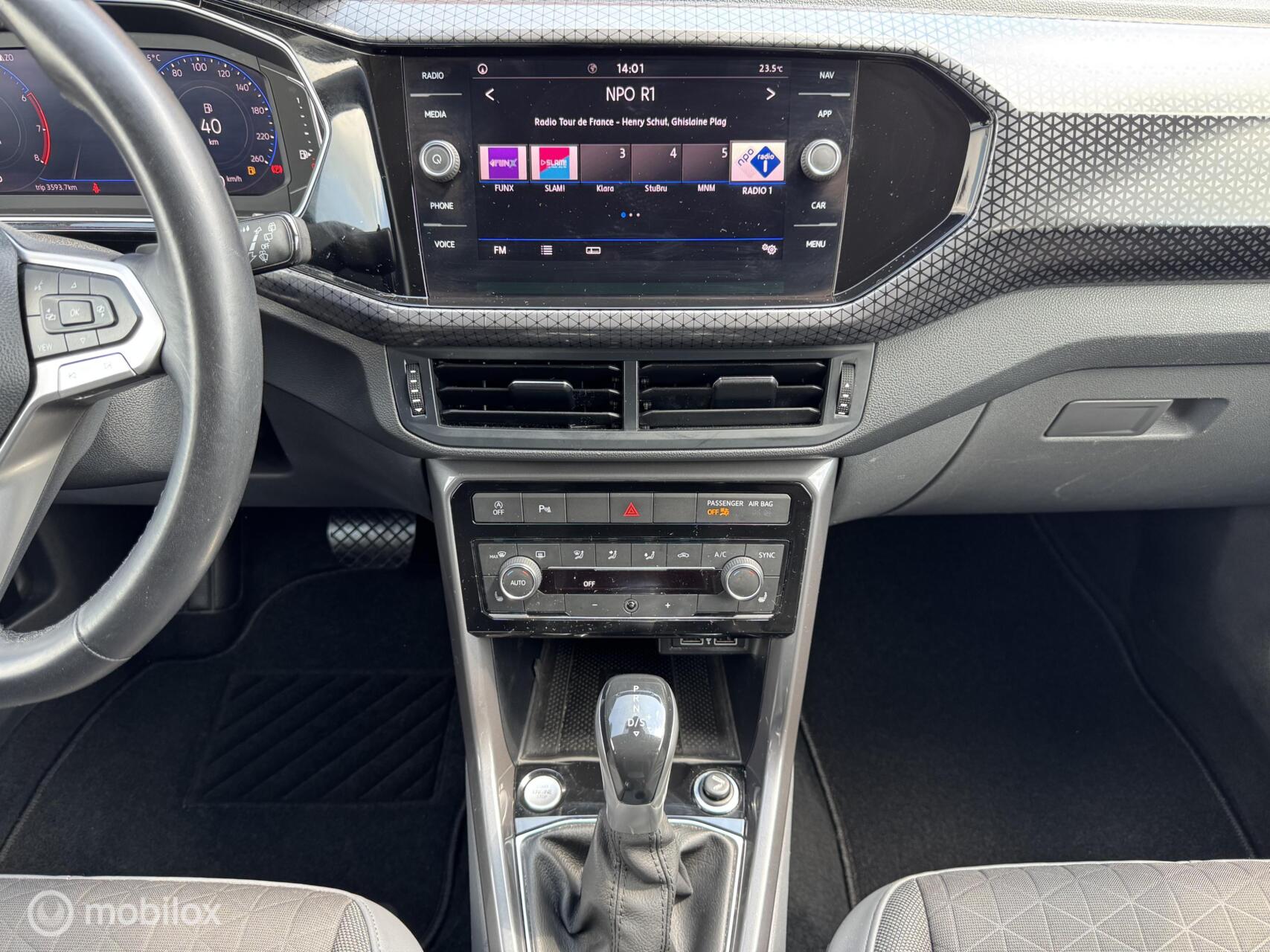 Foto van Volkswagen T-cross