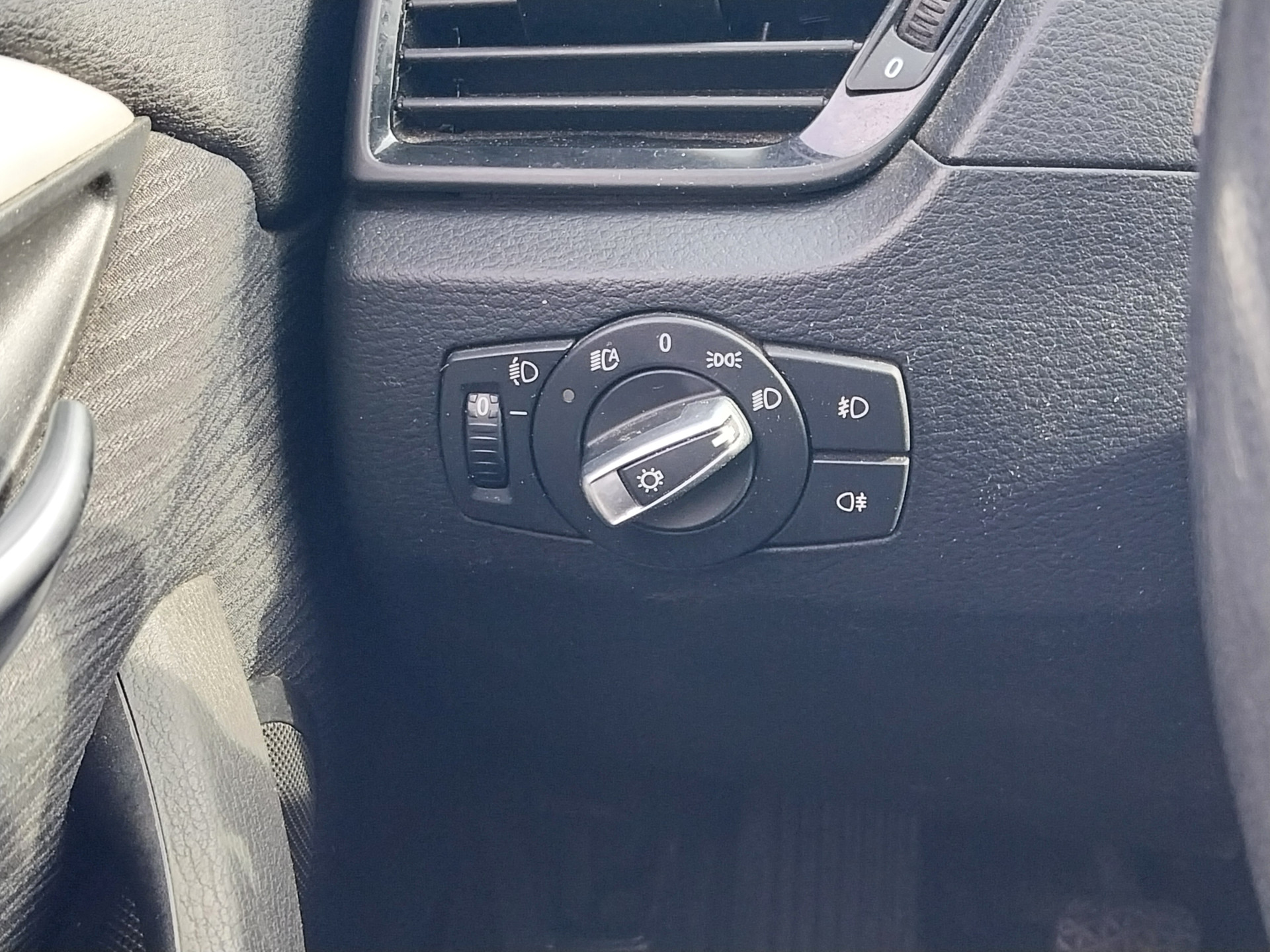Foto van BMW X1 Sdrive18d